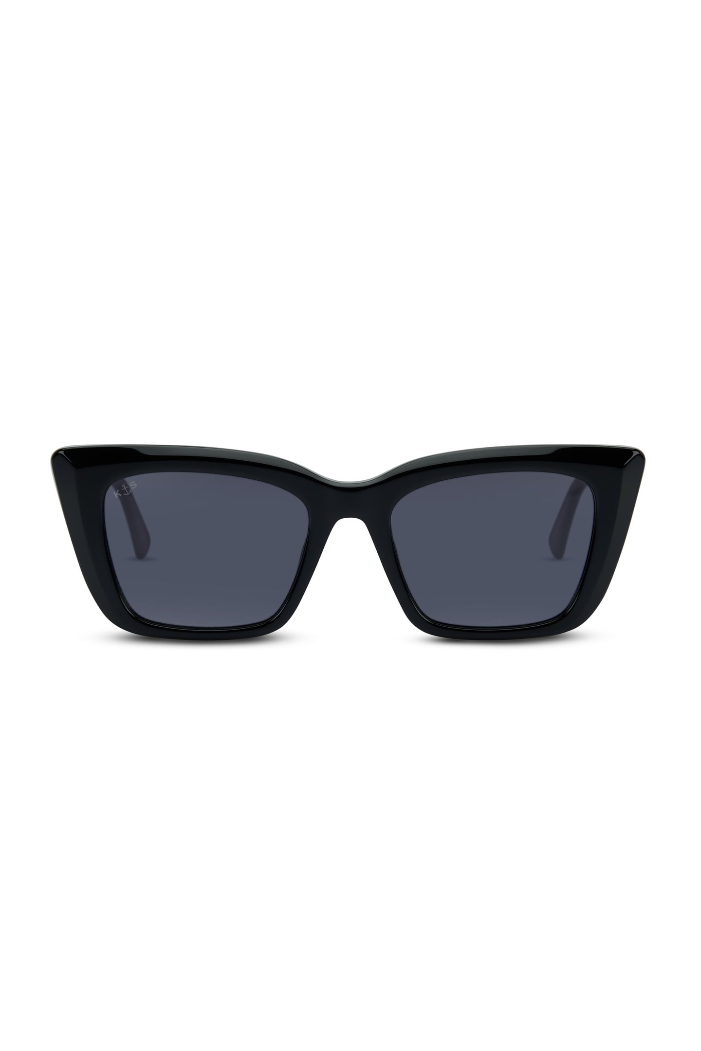 CASSIS ALL BLACK 1