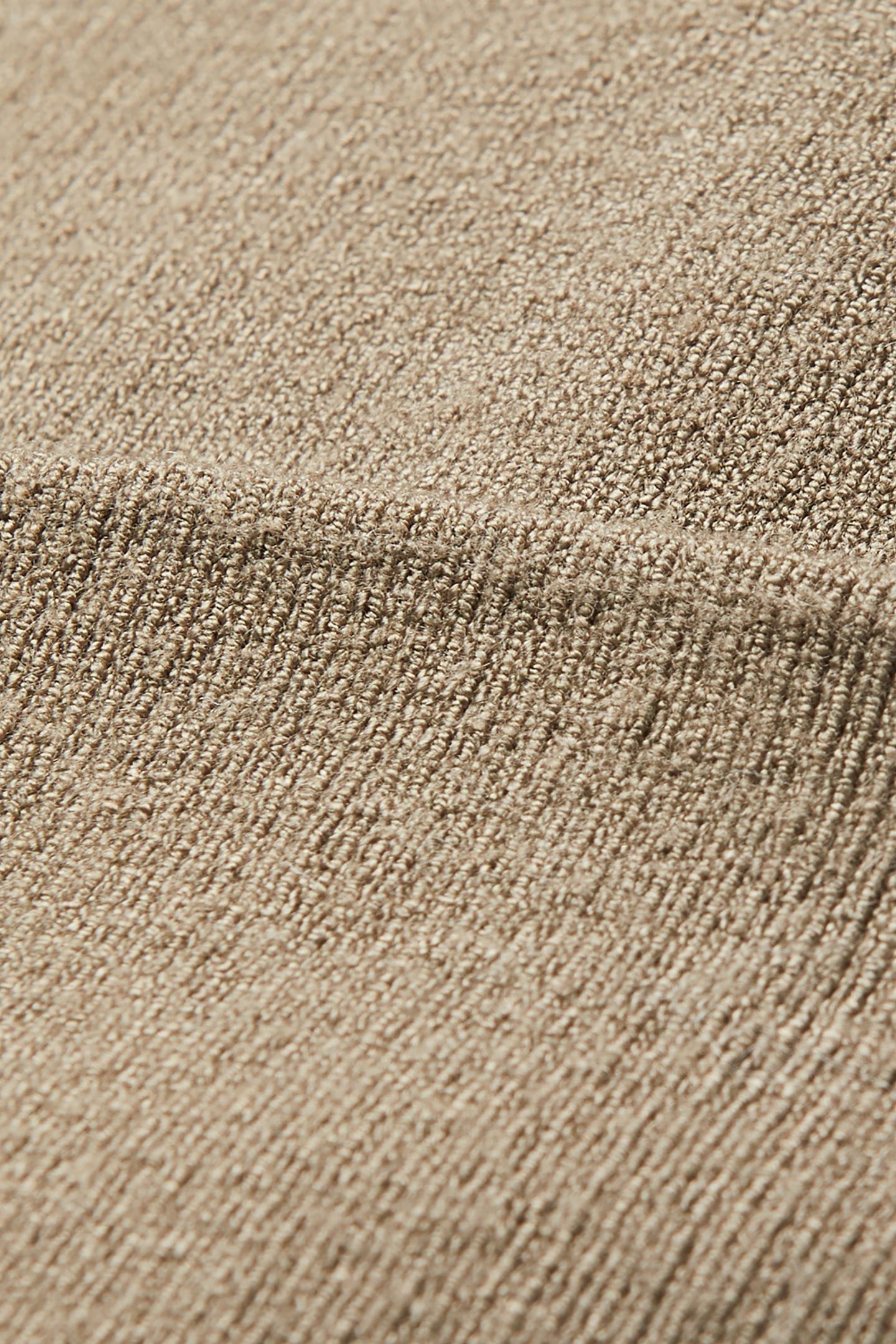 EMBLEM PATCH TAUPE 4