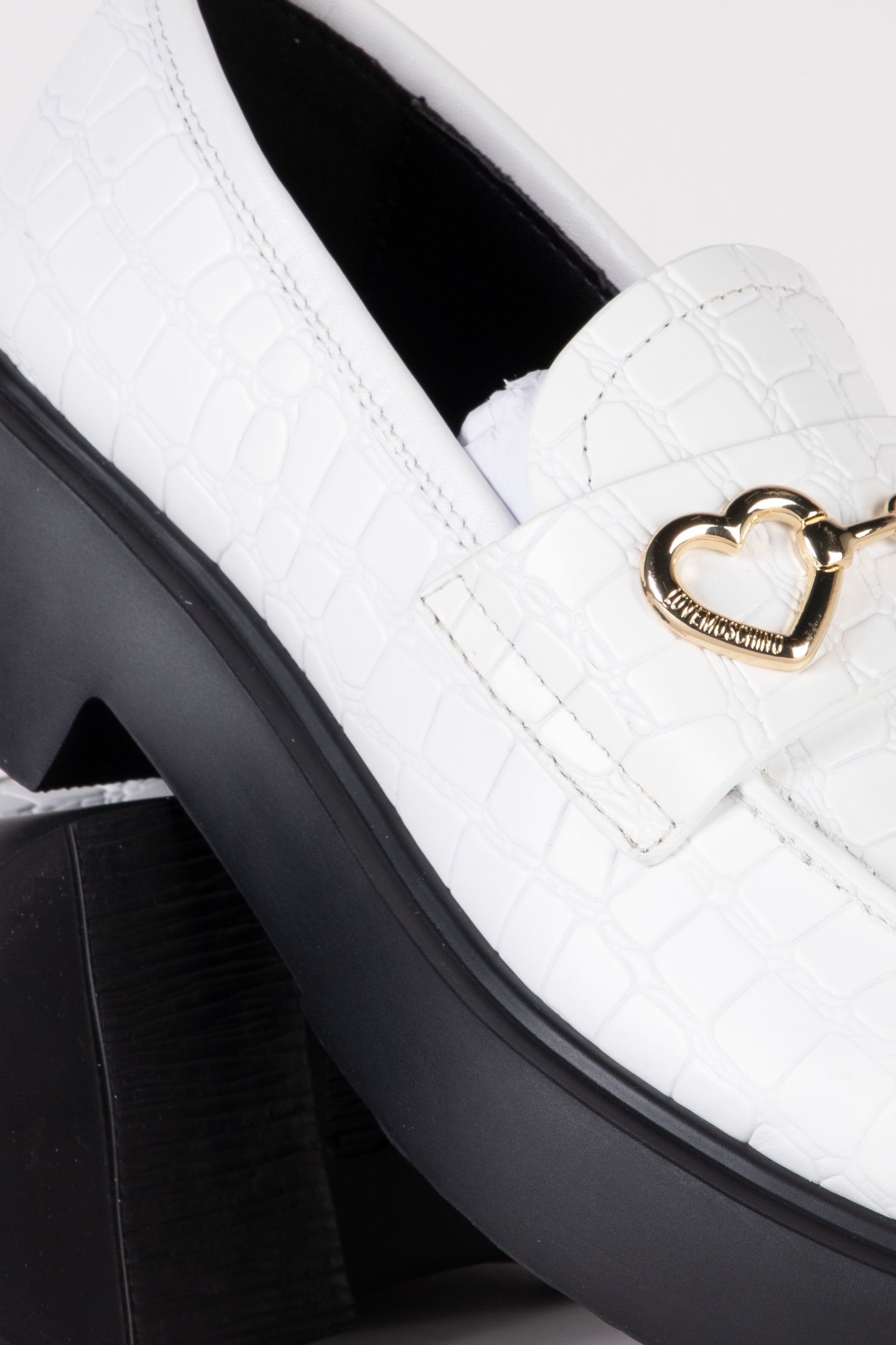 LOAFER WHITE 2