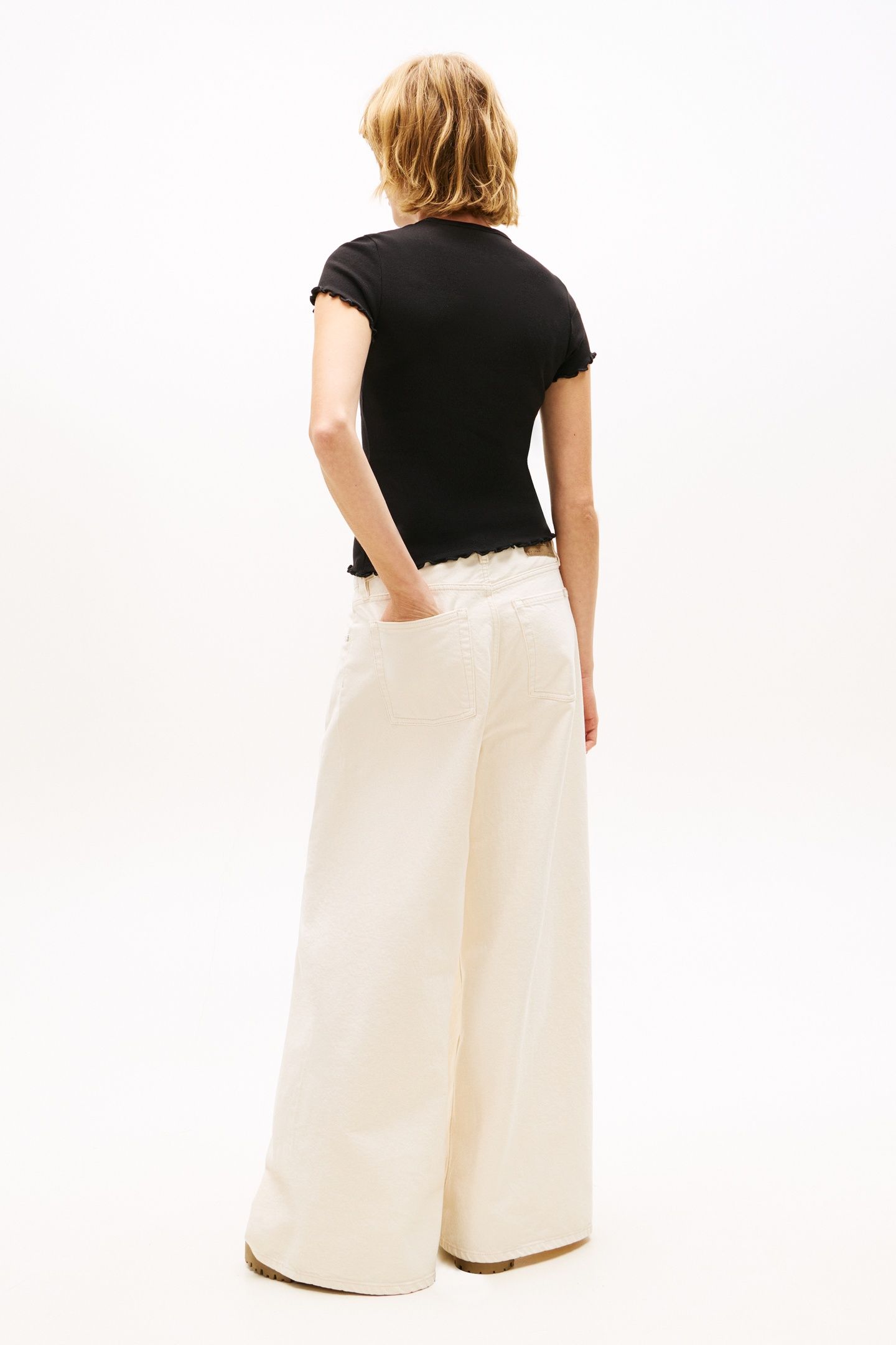 TJW SLIM LETTUCE EDGE T-SHIRT BLACK 2