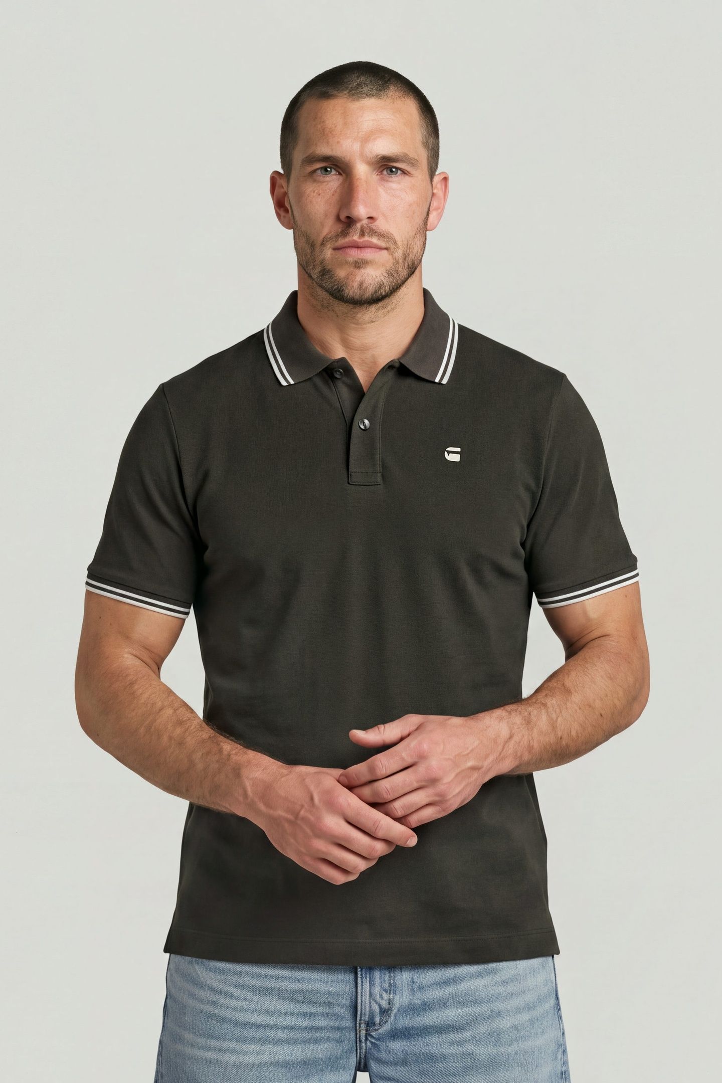 STRIPED COLLAR SLIM POLO S/S GREY 1