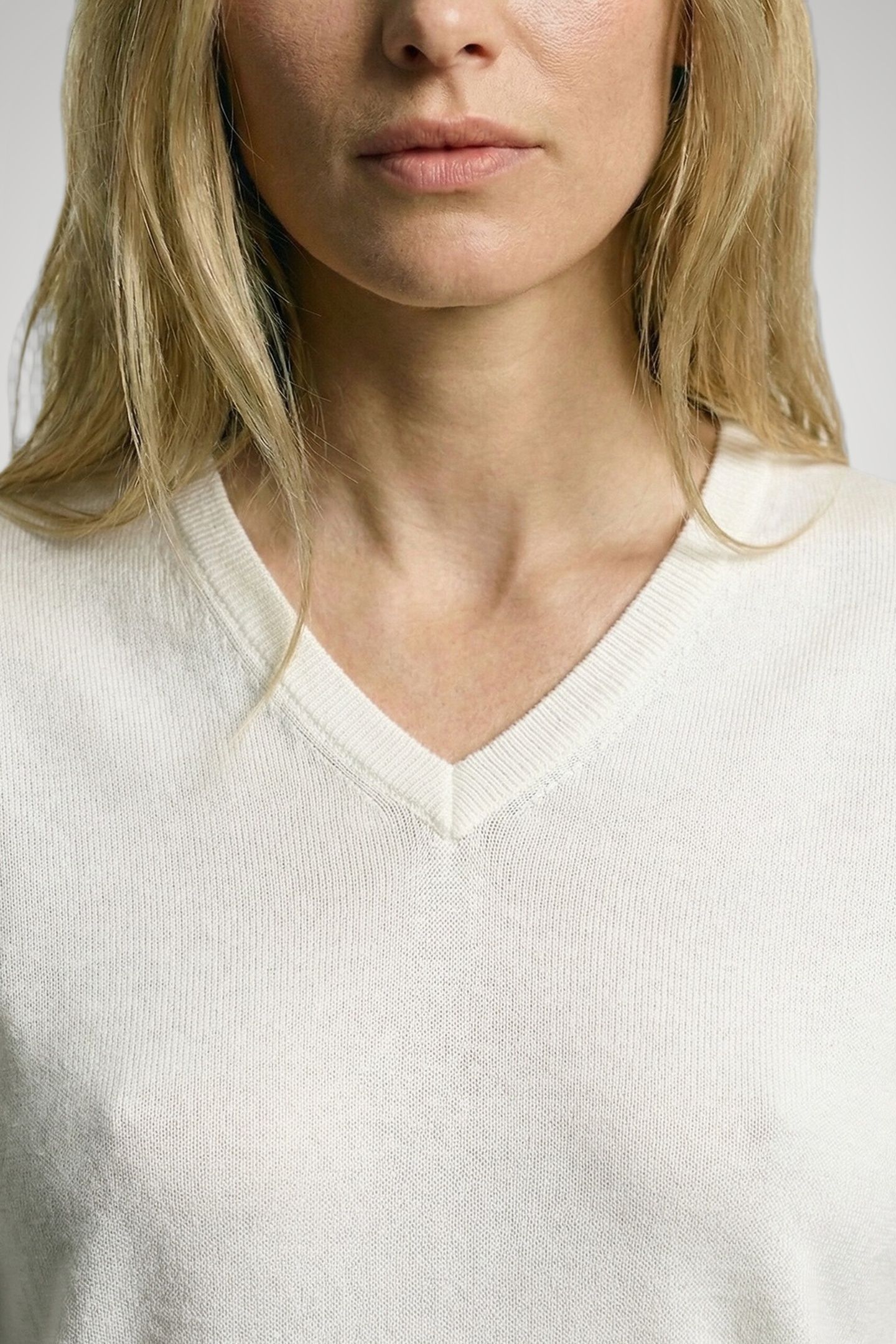 V-NECK SWEATER OFF WHITE 6