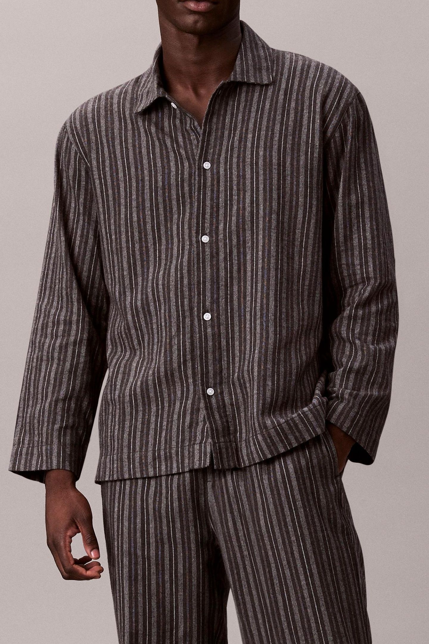 L/S BUTTON DOWN TOP SMOKED PEARL 1