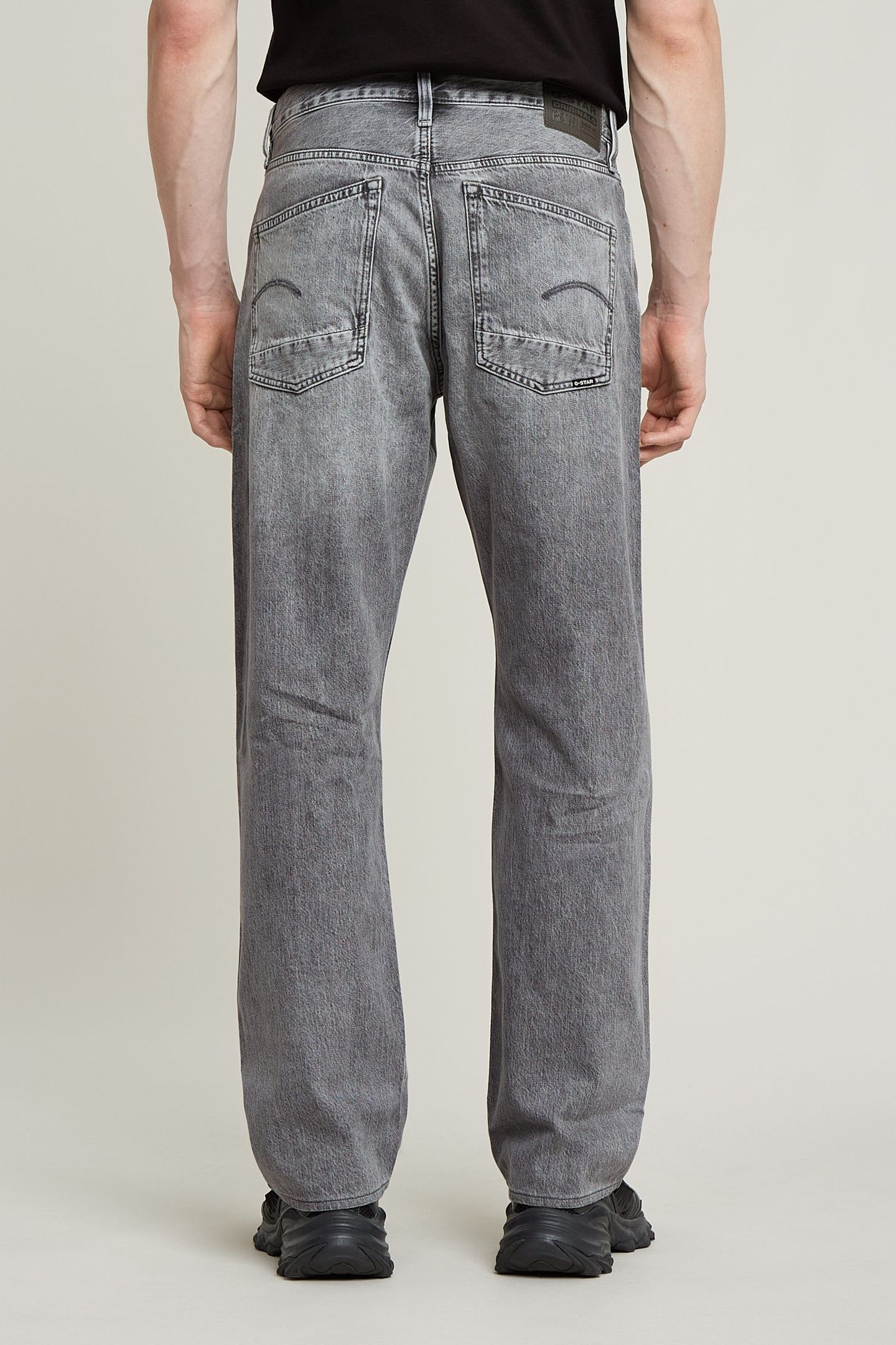 DAKOTA REGULAR STRAIGHT GREY 2