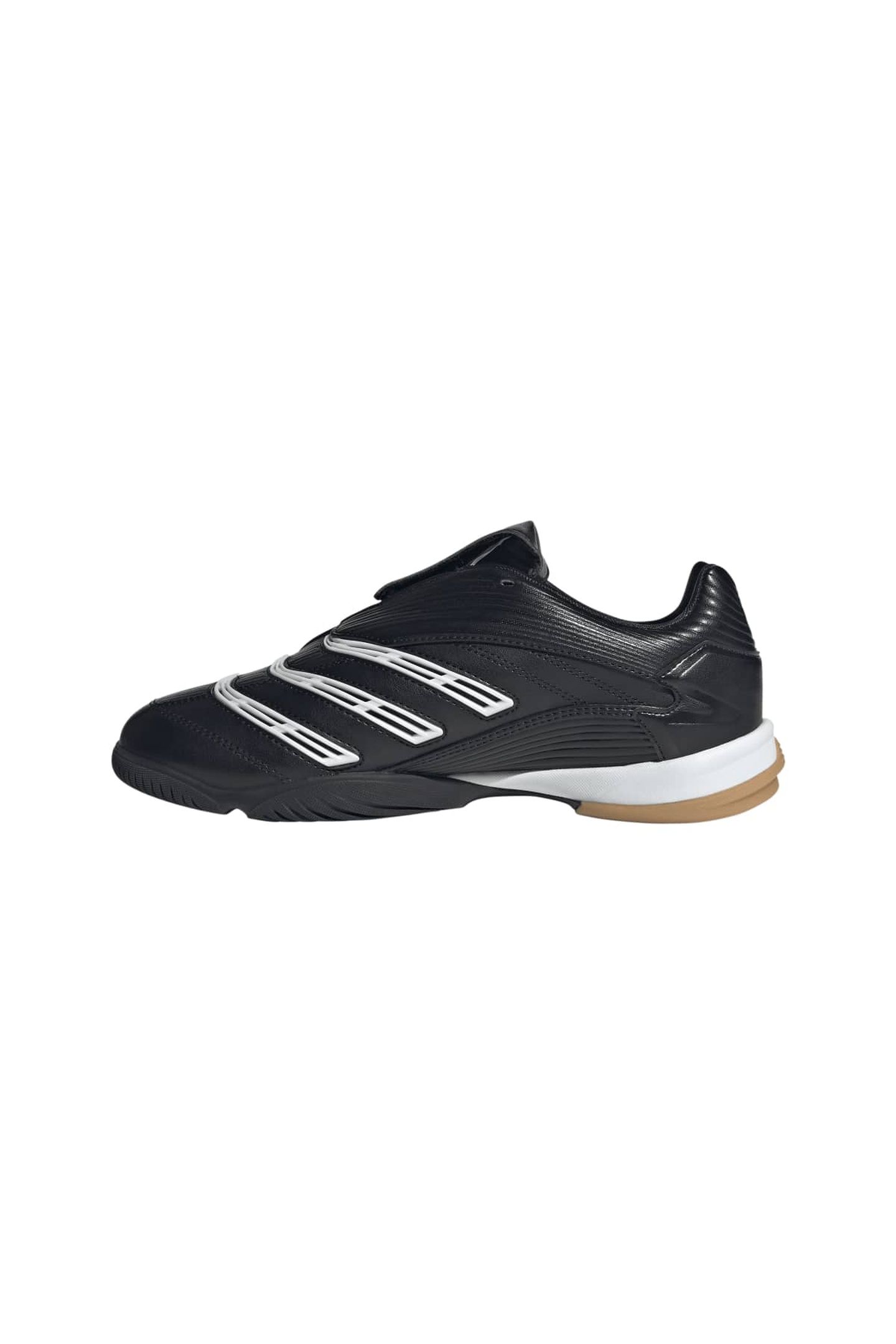 PREDATOR SALA CORE BLACK 2