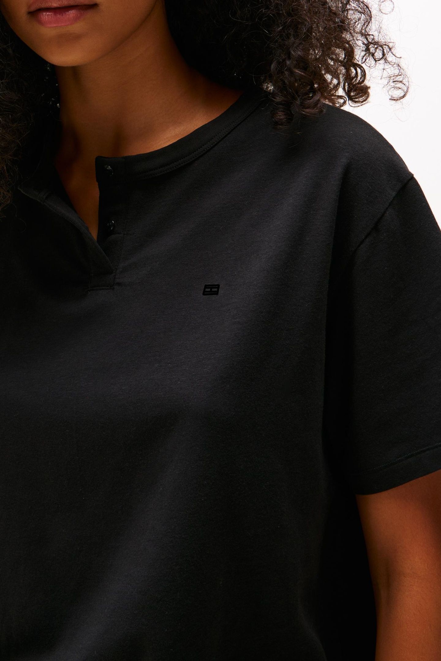 SS MODAL HENLEY T-SHIRT BLACK 5
