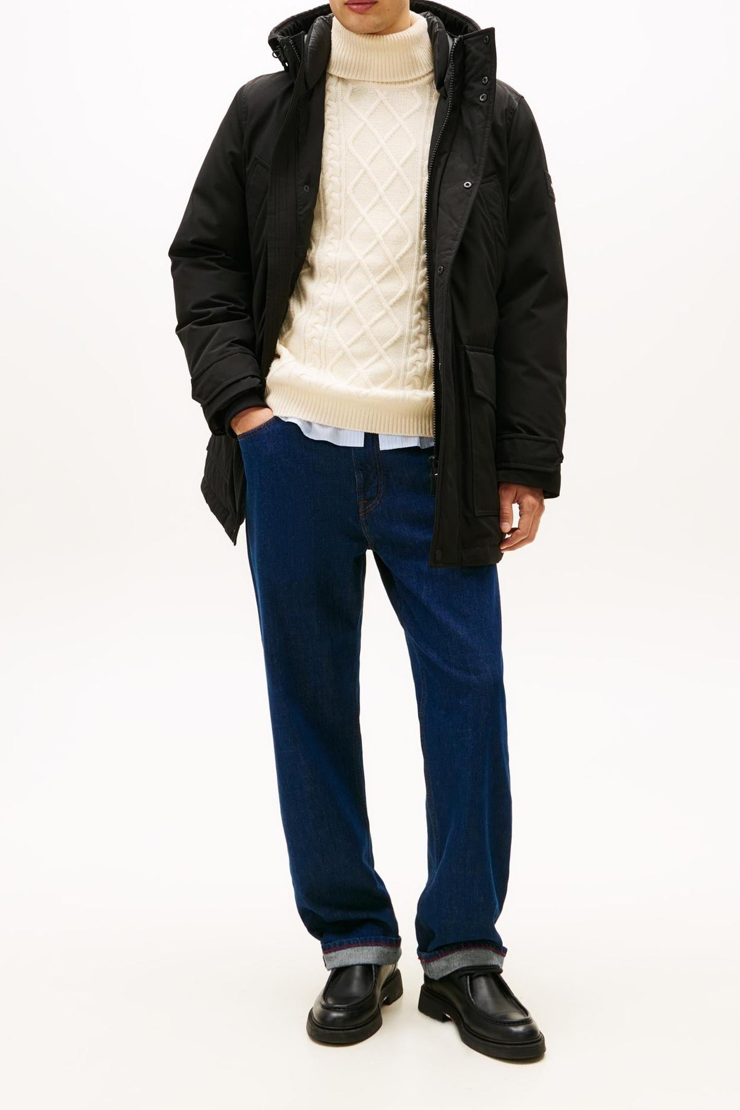 ROCKIE DOWN PARKA BLACK 2