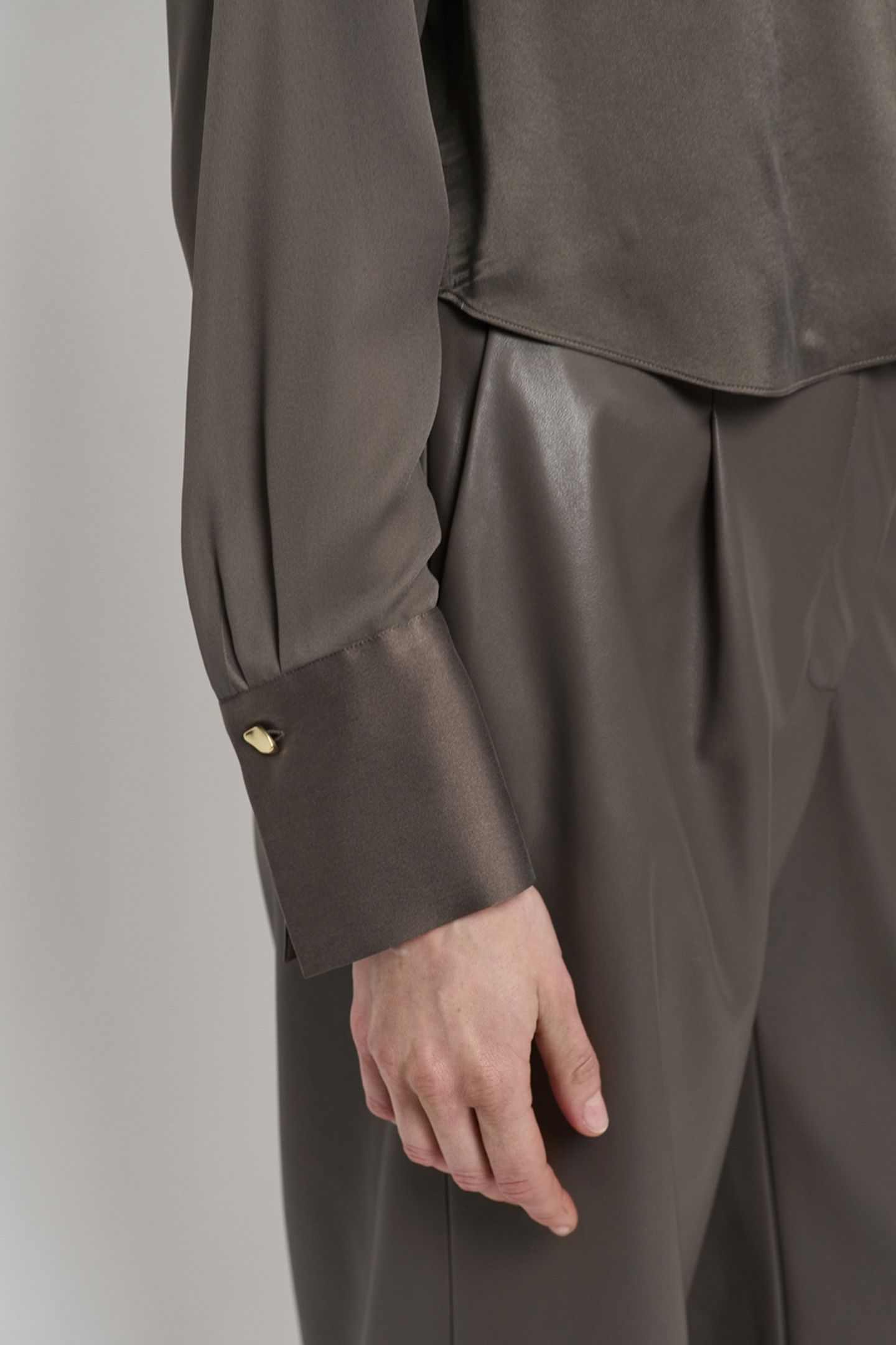 ESTELA SILK MIXED TOP ANTIQUE GREY 5