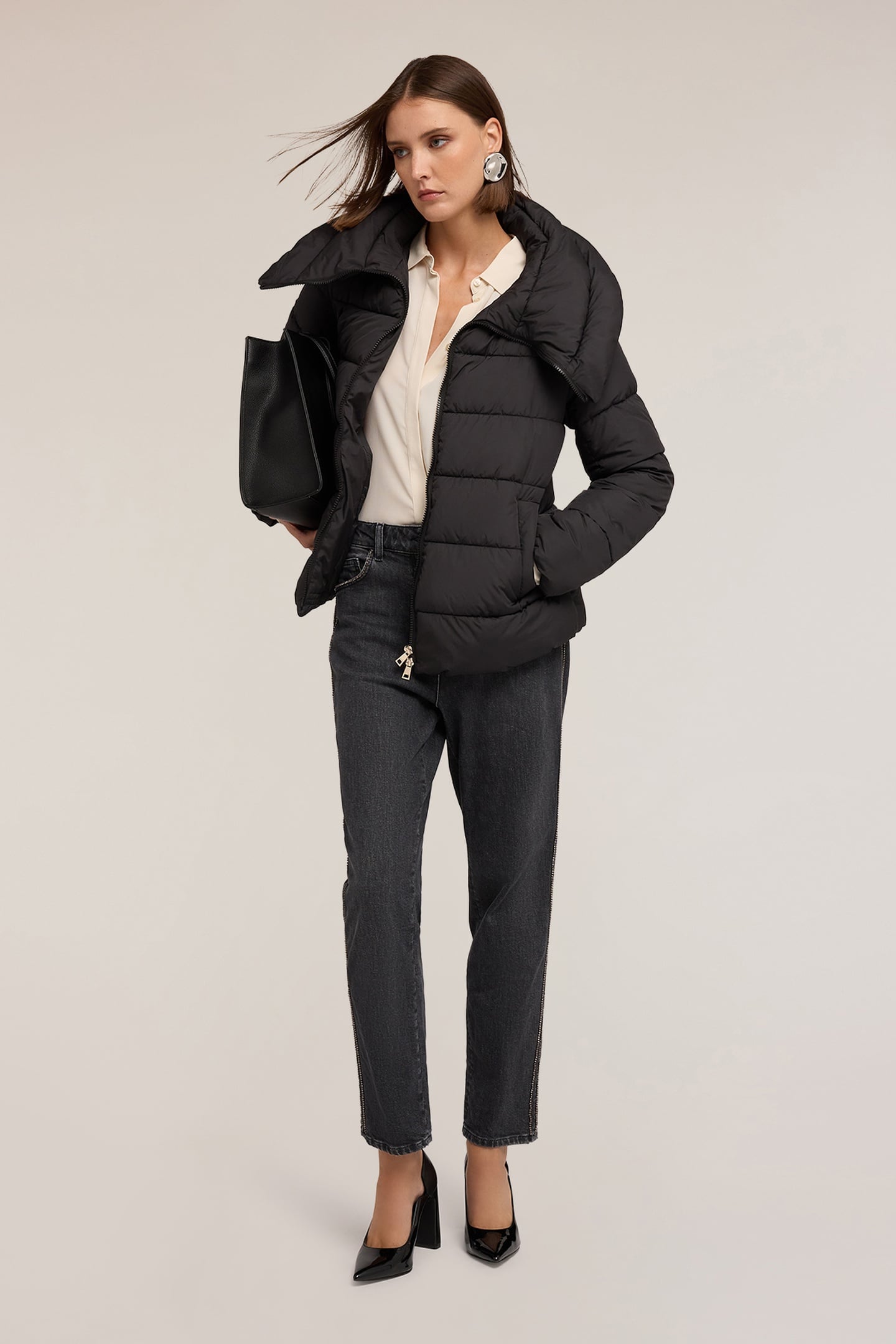 MUM FIT JEANS WITH SIDE STONE EMBROIDERY BLACK 1