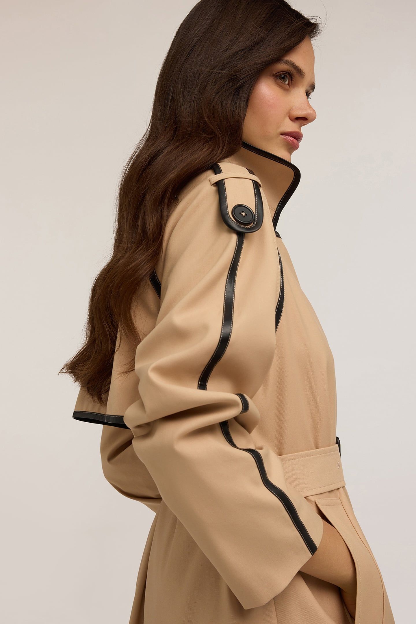 DOUBLE-BREASTED TRENCH COAT WITH TRIMMINGS BEIGE 4