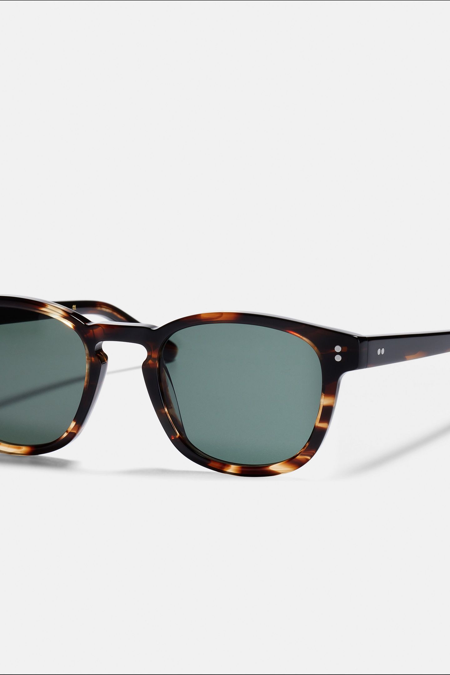 ALFRED-SMALL-TIGERWOOD-SUN 4