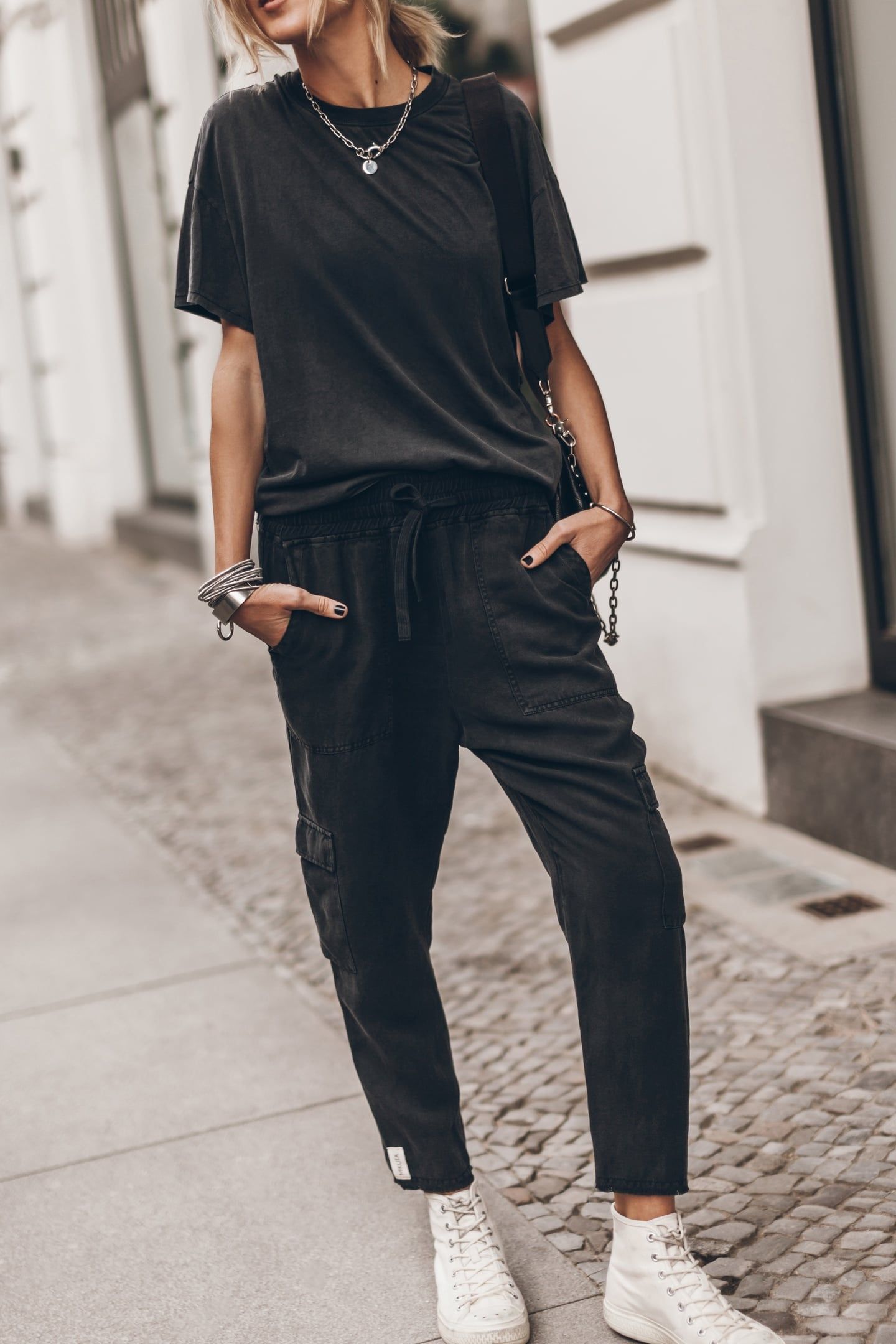 THE DARK RELAXED PANTS 1