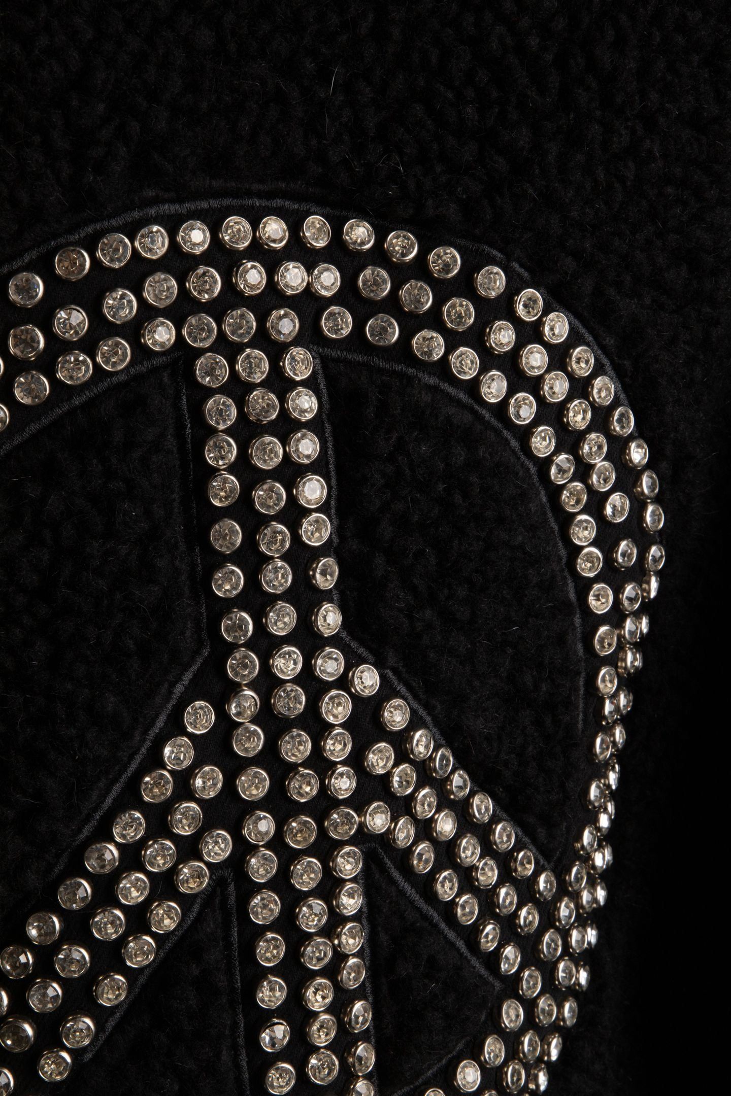 OUTERWEAR BLACK 4