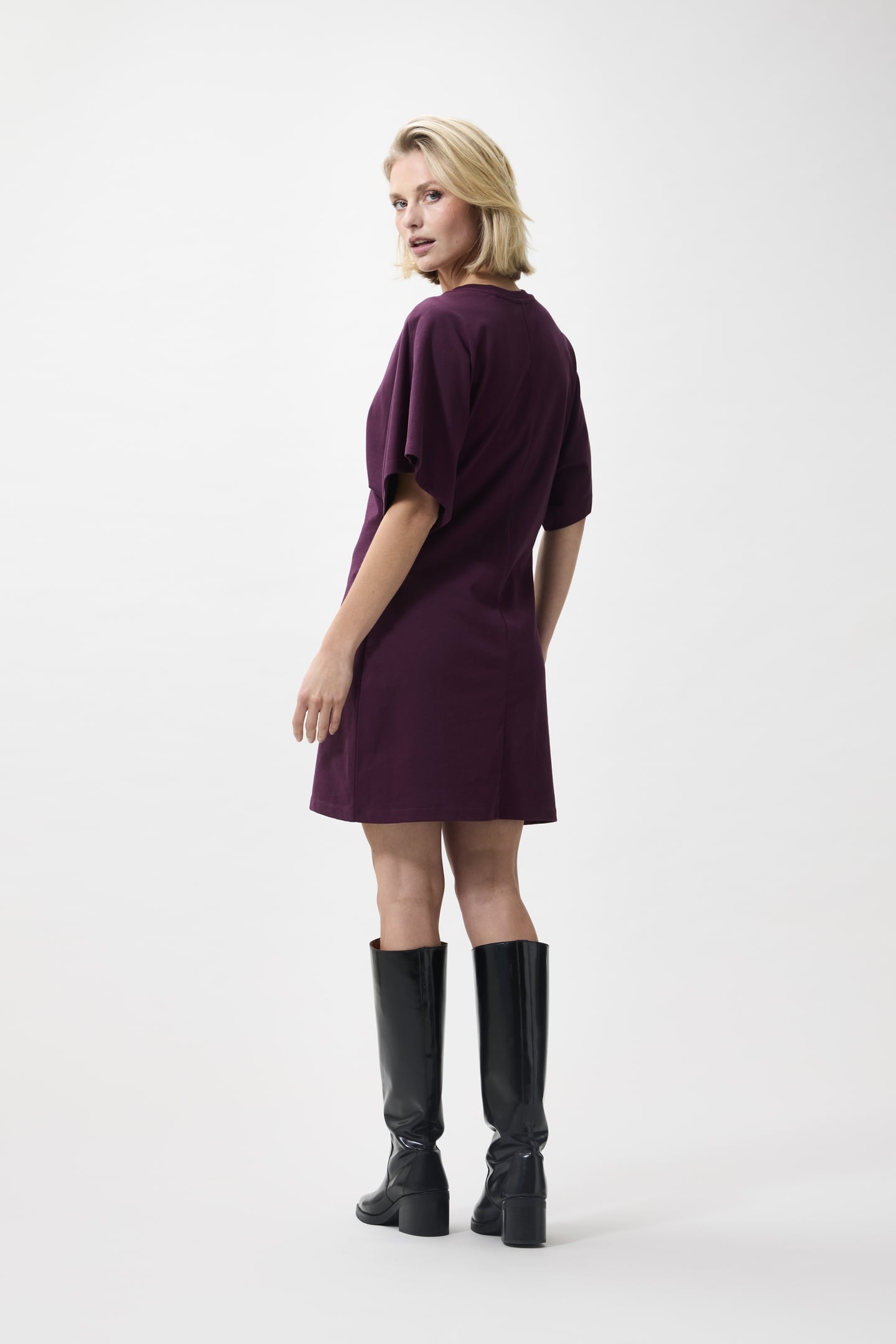 TSHIRT DRESS WINETASTING 2