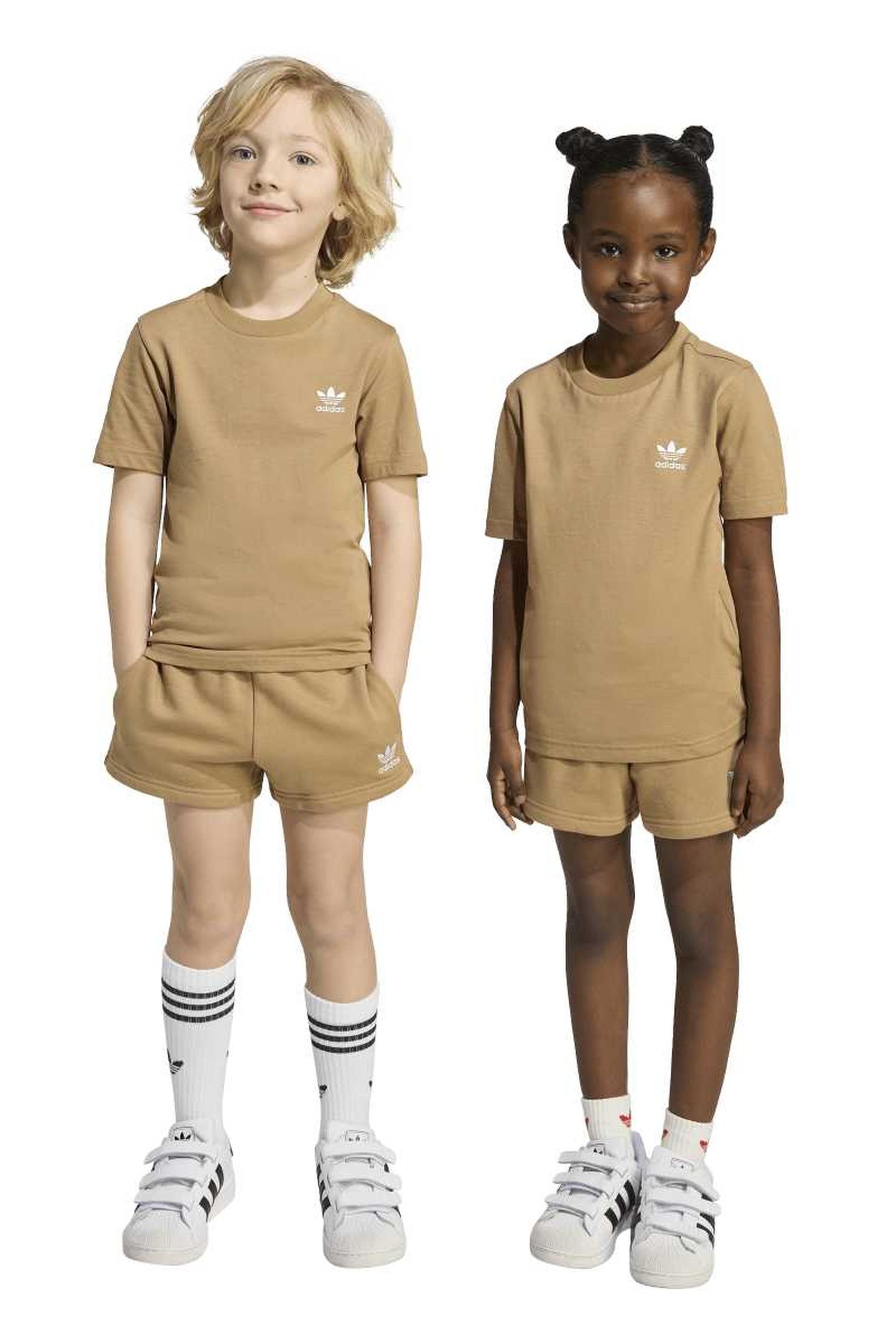 KIDS SHORT TEE SET CARDBOARD 1
