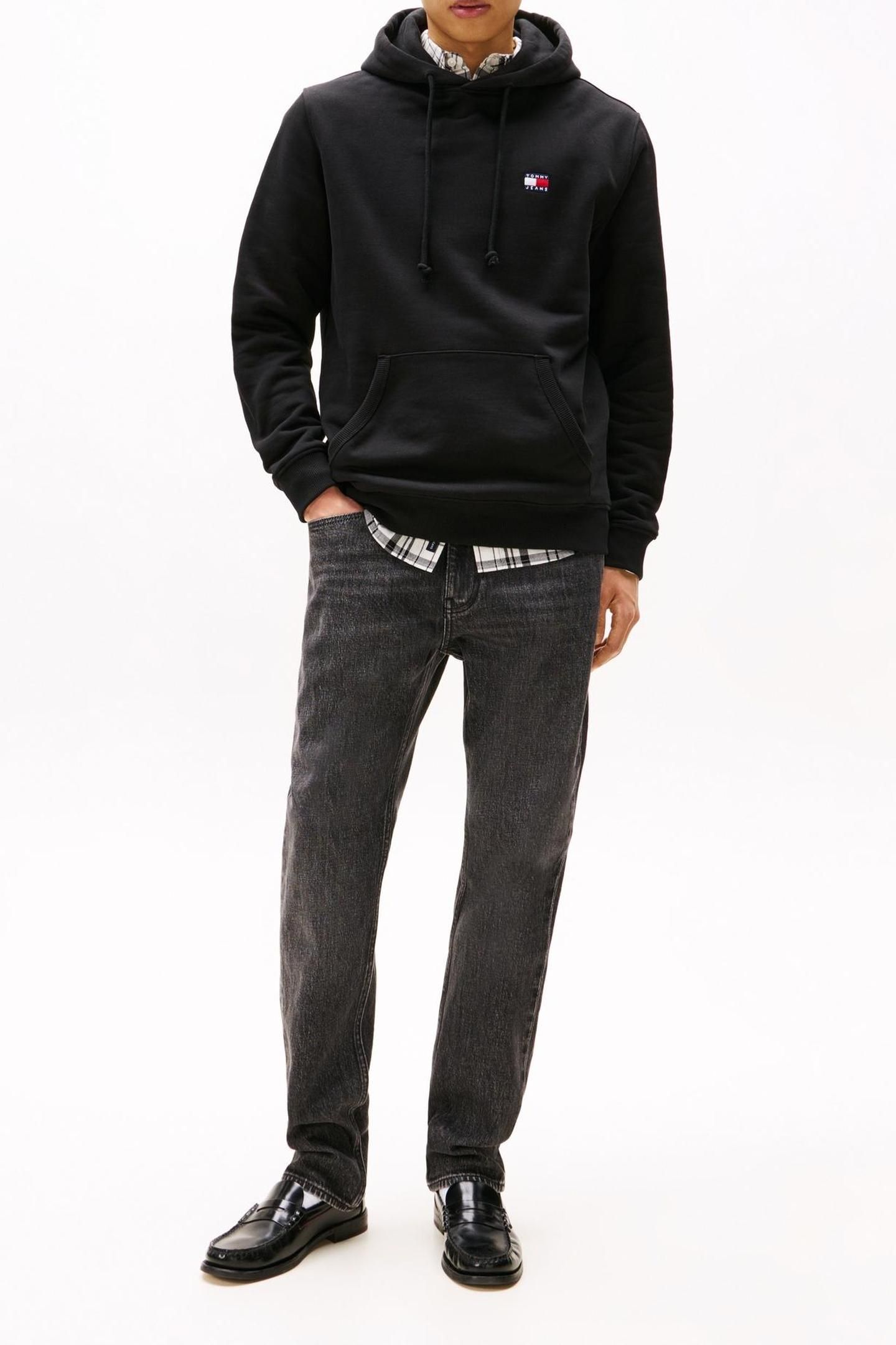 TJM REG BADGE HOODIE BLACK 3