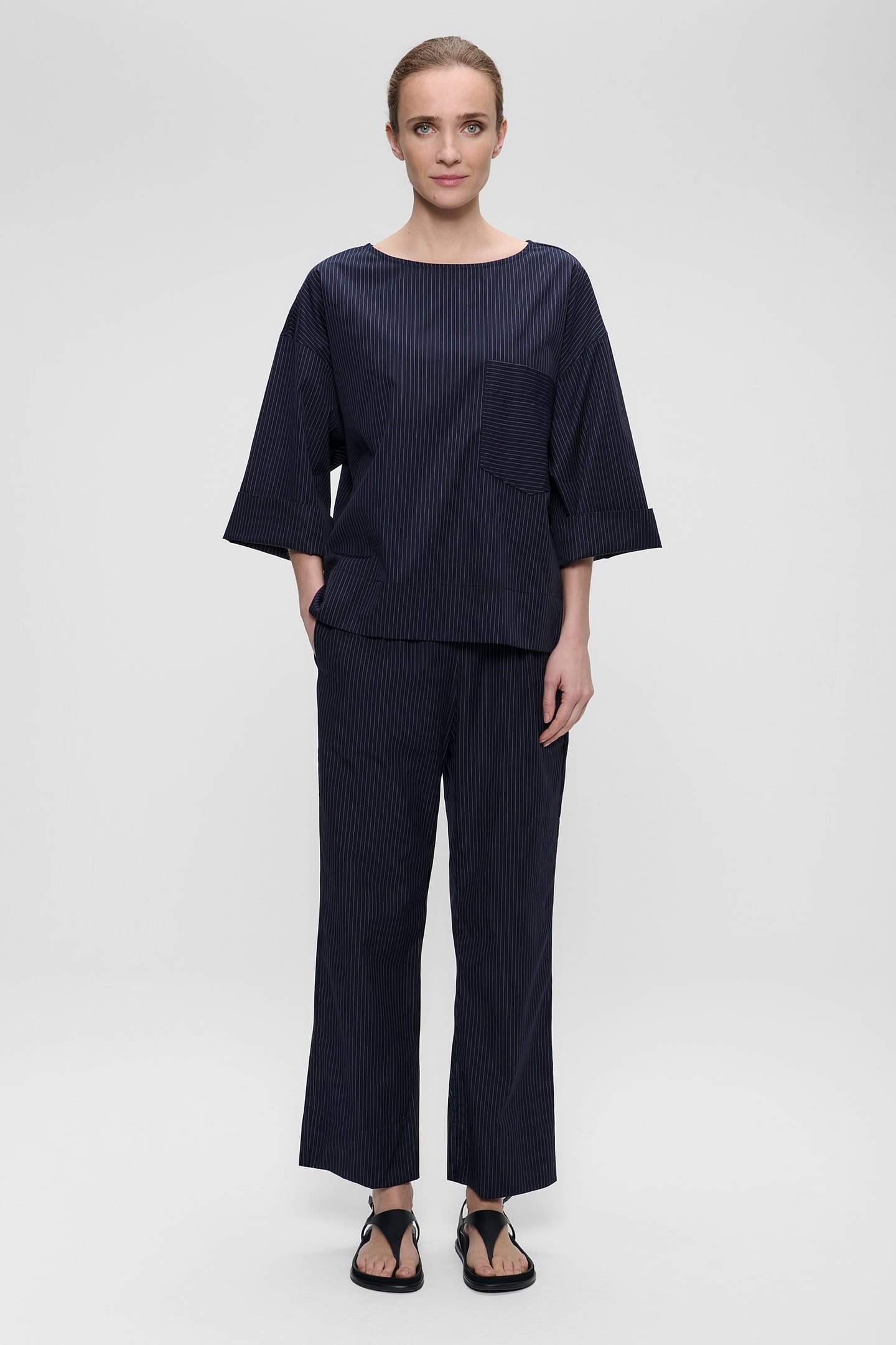 POPLIN PINSTRIPE T-SHIRT MIDNIGHT BLUE 2