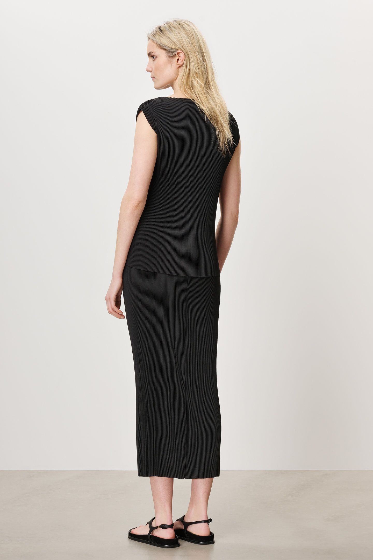 ASTER TOP BLACK 3