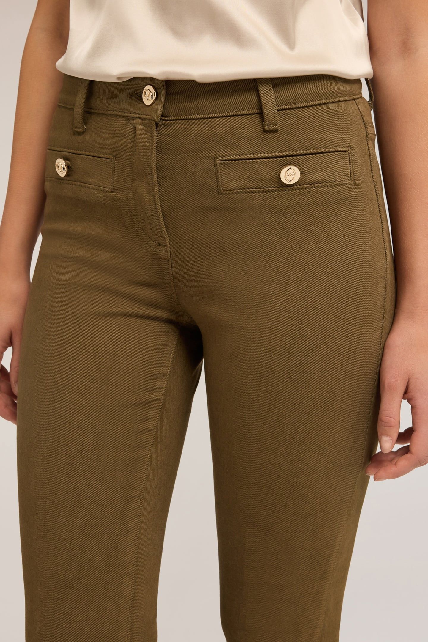 COTTON DRILL FLARE PANTS MILITARY GREEN 5