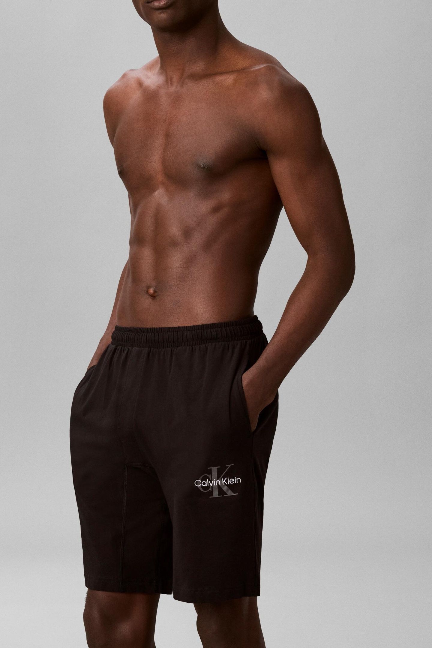 MONOGRAM SLEEP SHORT BLACK 8