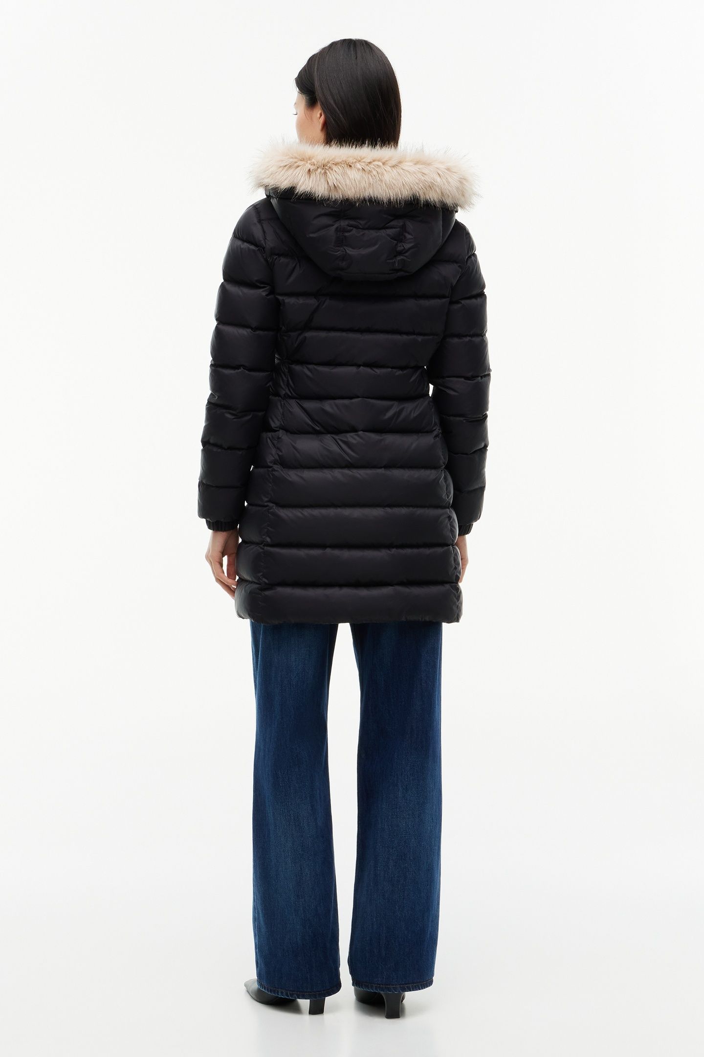 TJW ESSENTIAL HOODED BLACK 2