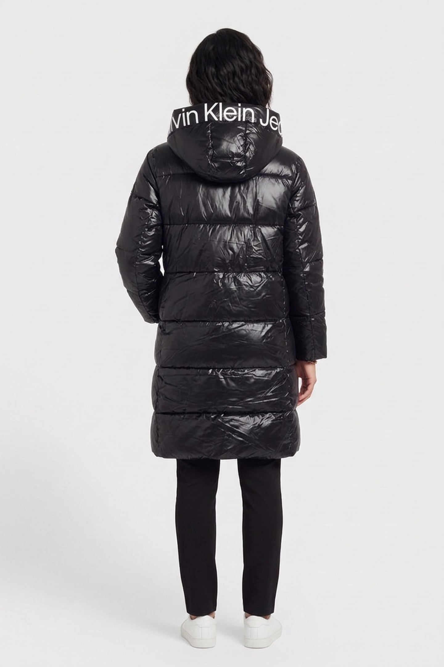 SHINY LONG LOGO PUFFFER BLACK 2