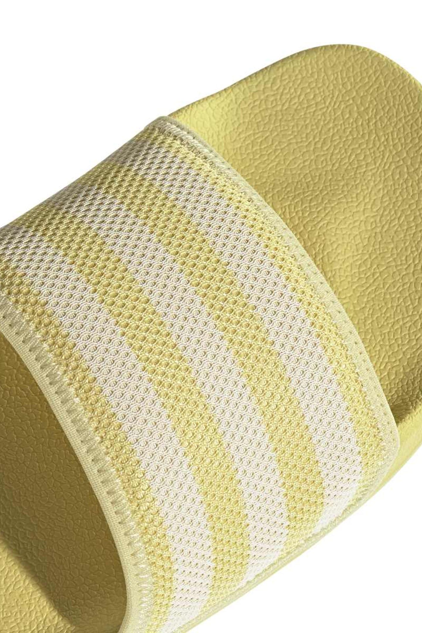 UNISEX ADILETTE POWDER YELLOW 8