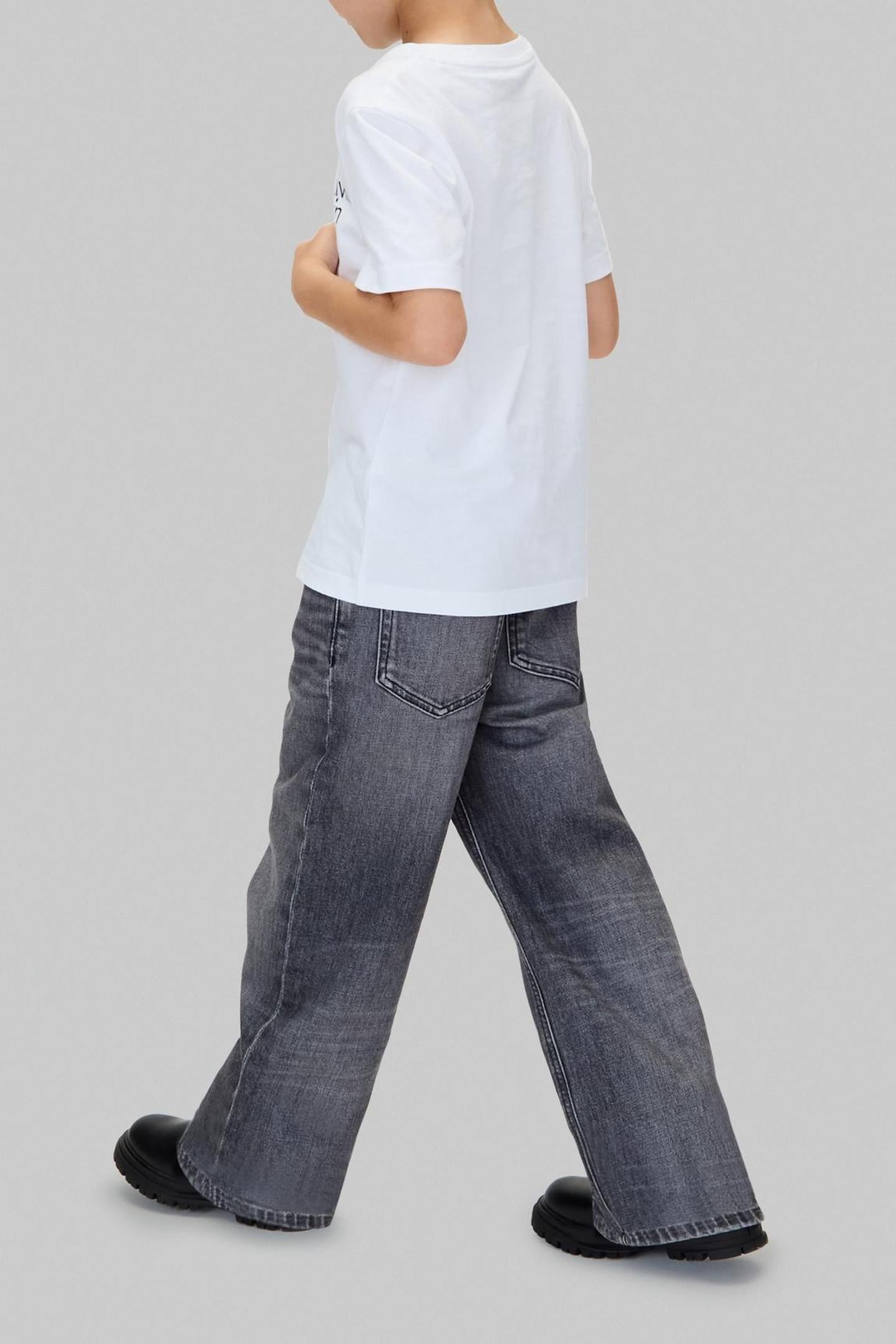 BOYS SKATER MID GREY STONE 2