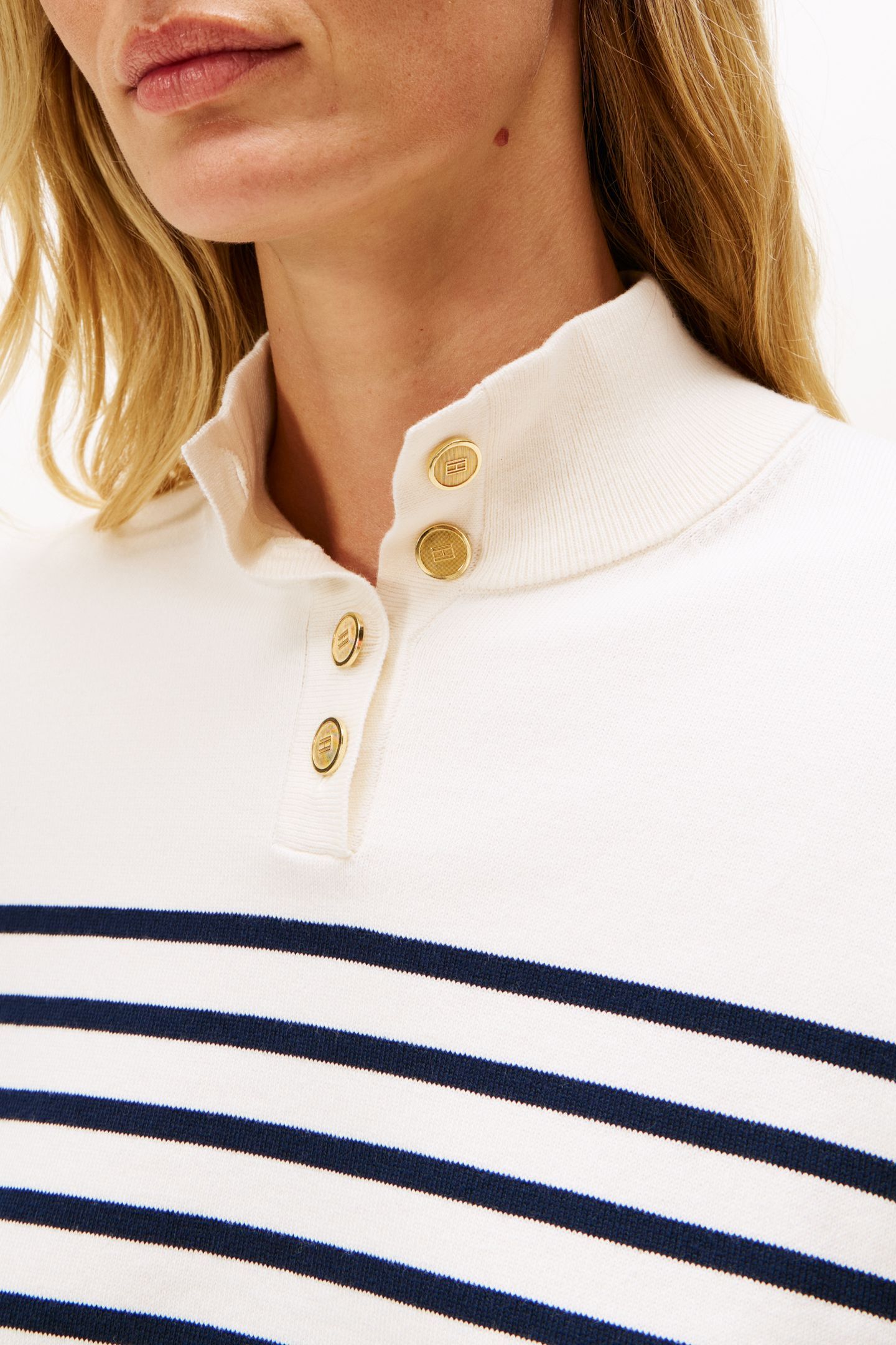 CO JERSEY GOLD BUTTON SWEATER PLACED THIN NAVY 5