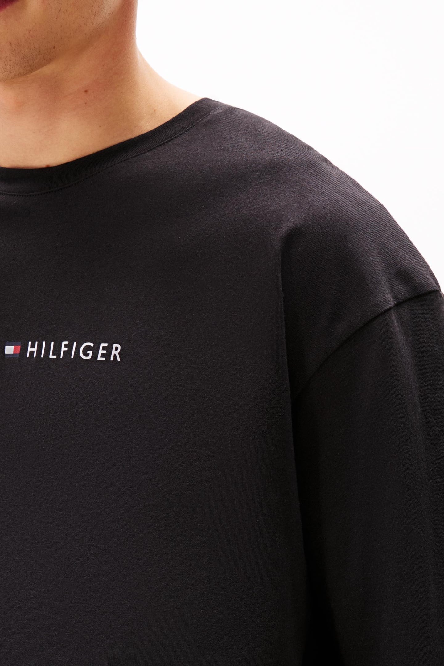 SS TEE CONT. LOGO BLACK 4