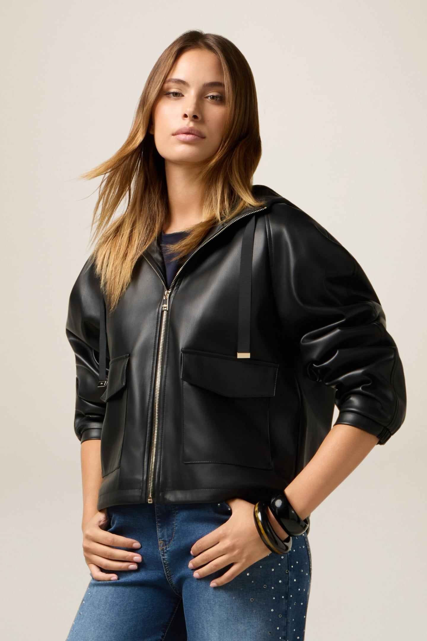 SHORT JACKET WITH HOOD AND ZIP BLACK 2
