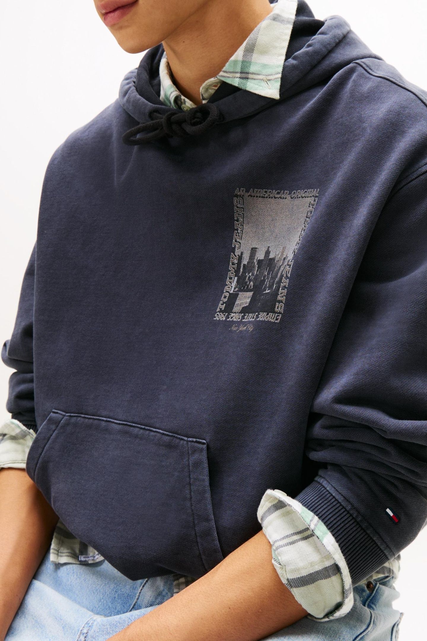 TJM 90S WSHD PHOTO CREW BLACK 5