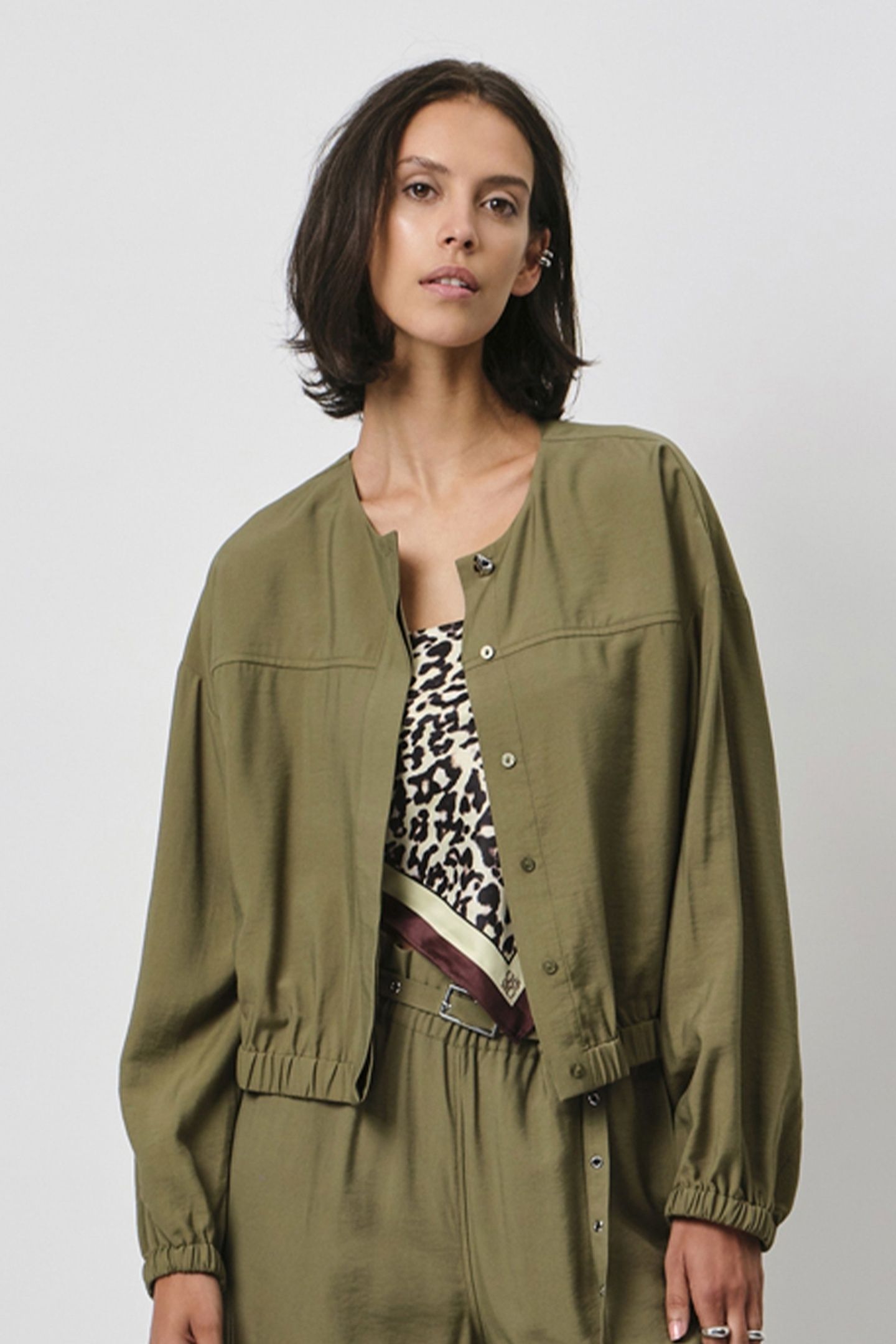GALOU RELAXED FIT JACKET OLIVE GLOW 4
