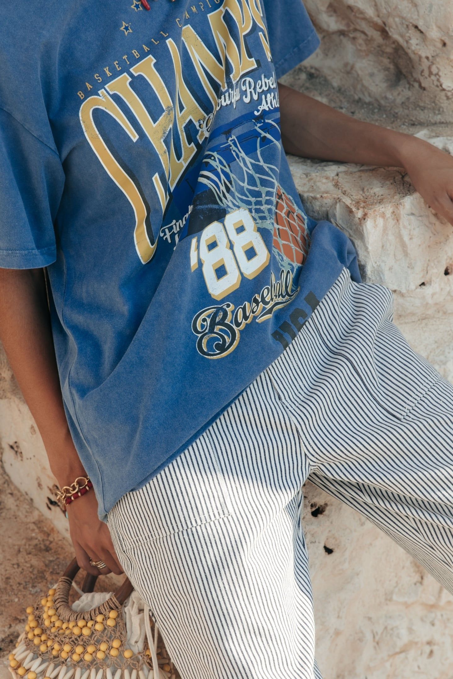 CHAMPIONS ACID WASH LOOSEFIT TEE BRIGHT BLUE 6