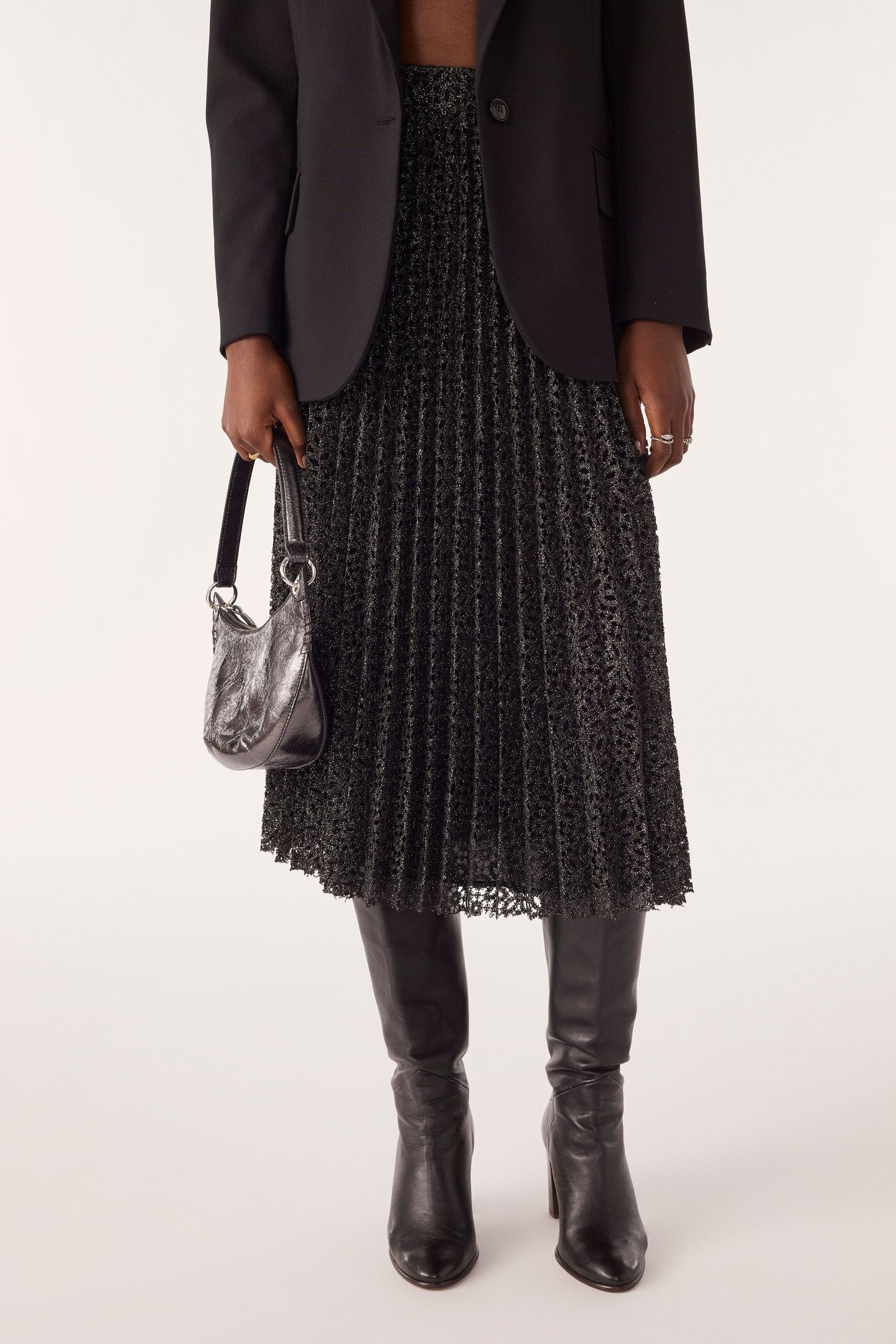 MID-LENGTH SKIRT BLACK 2