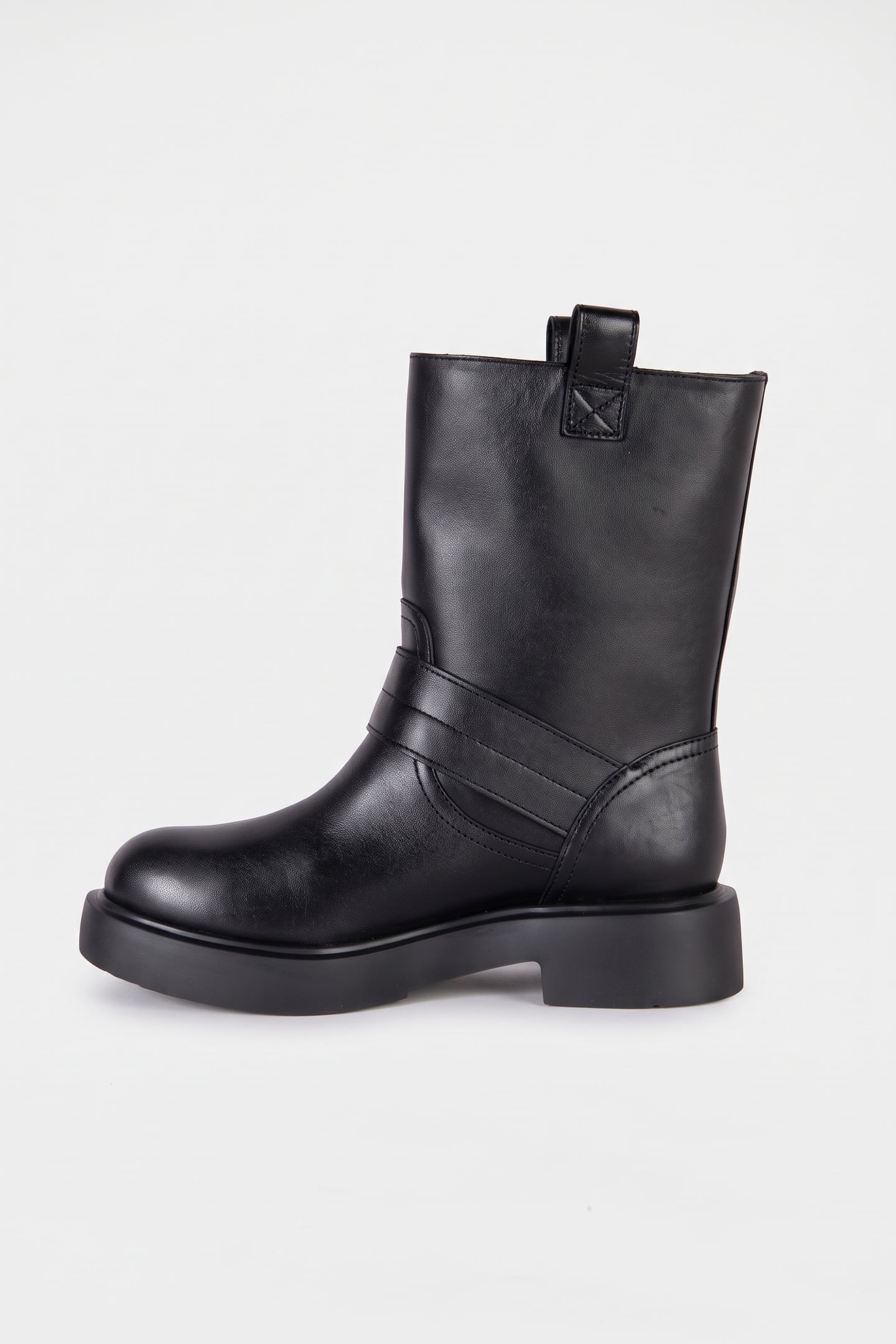BOOTS BLACK 4