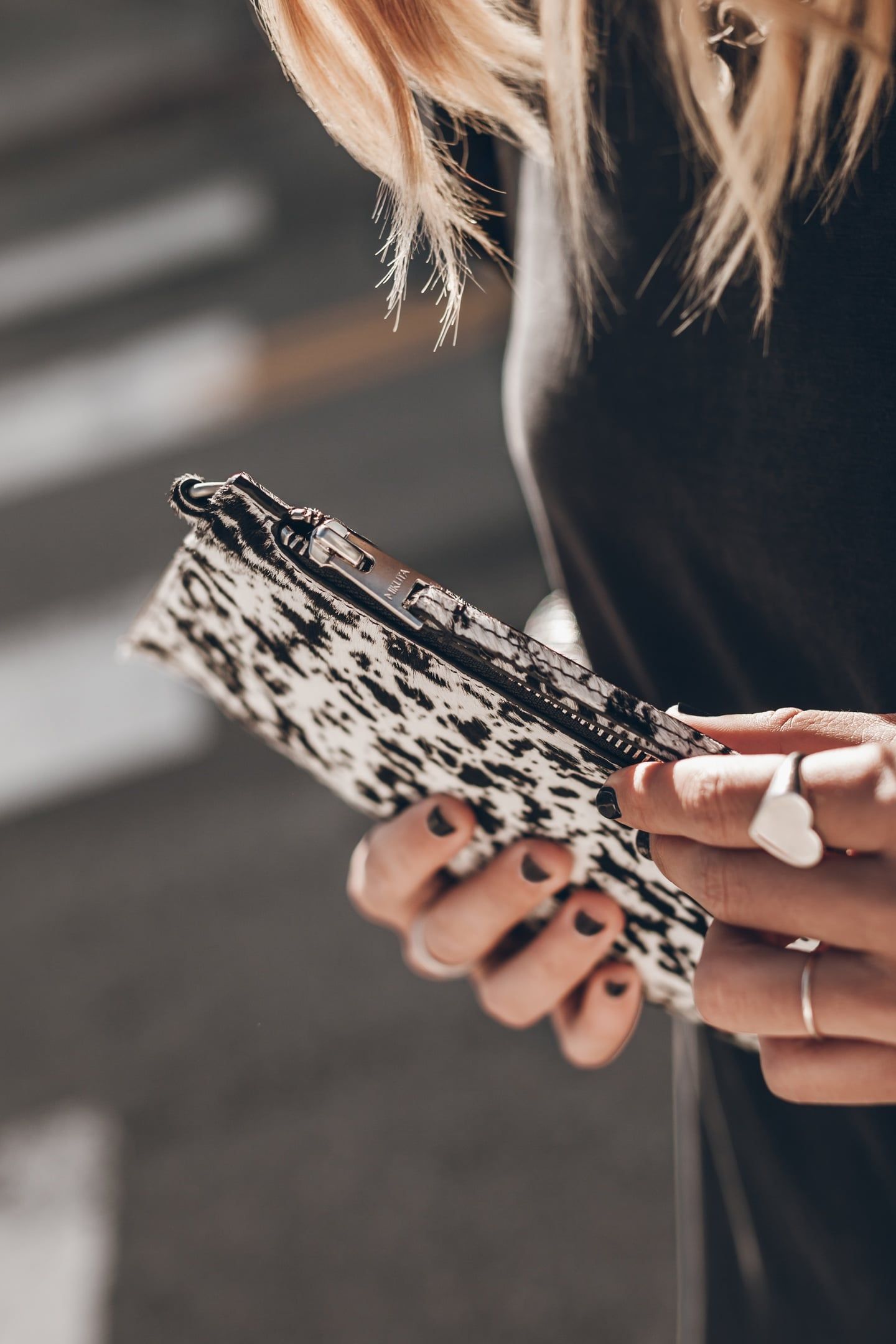 THE DALMATIAN LEATHER POUCH 2