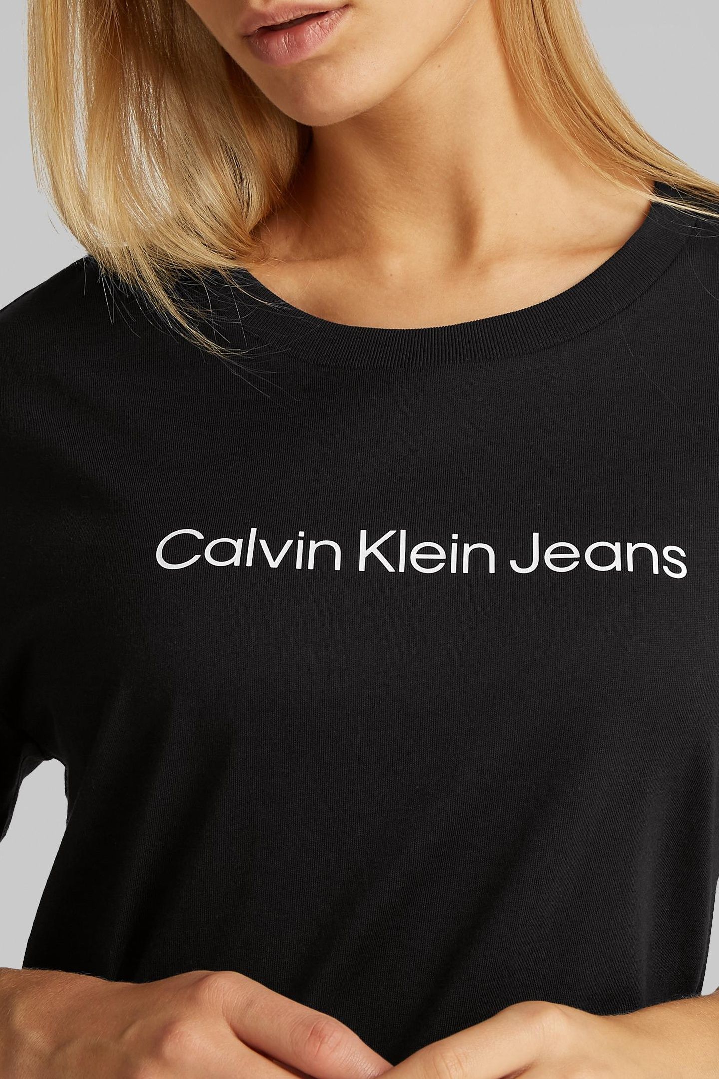 INST LOGO STRAIGHT T-SHIRT BLACK 6