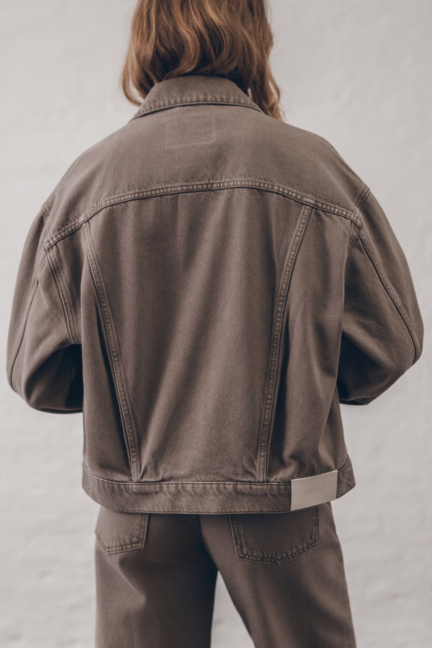 THE CHESTNUT LOOSE DENIM JACKET 2