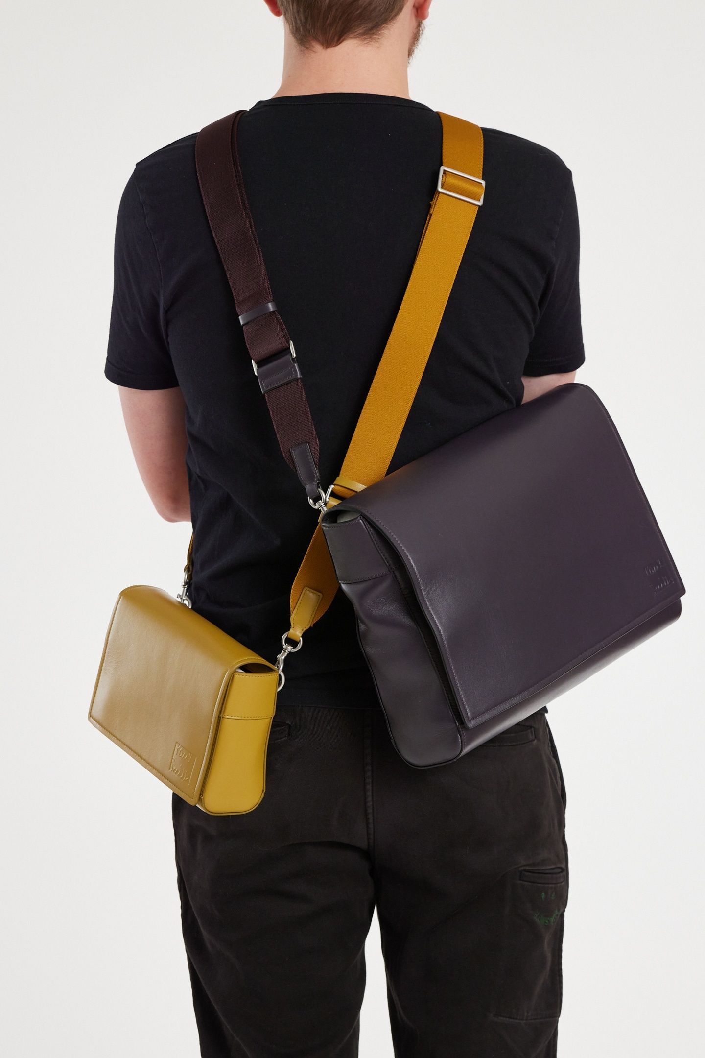 MEN BAG SHOW SML MESSNGR OCHRE YELLOW 1