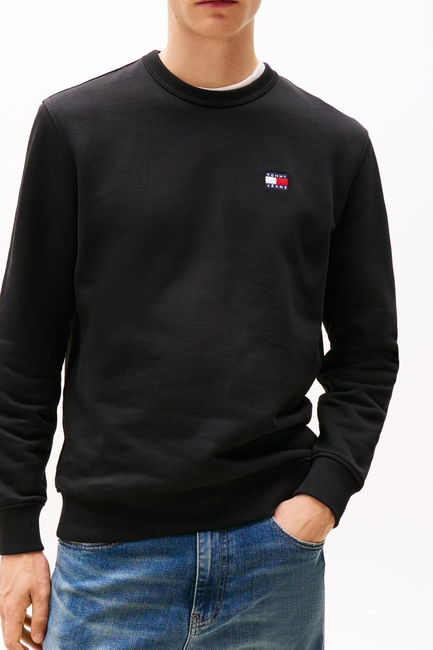 TJM REG BADGE CREW BLACK 1