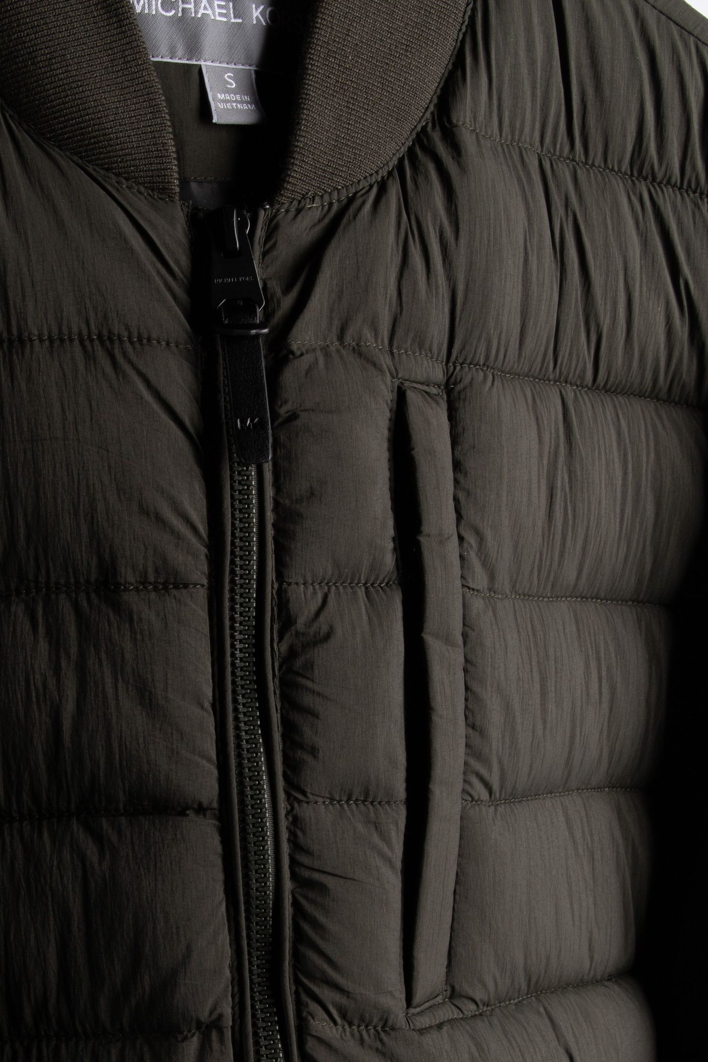 CRINKLE NYLON BOMBER OLIVE 4