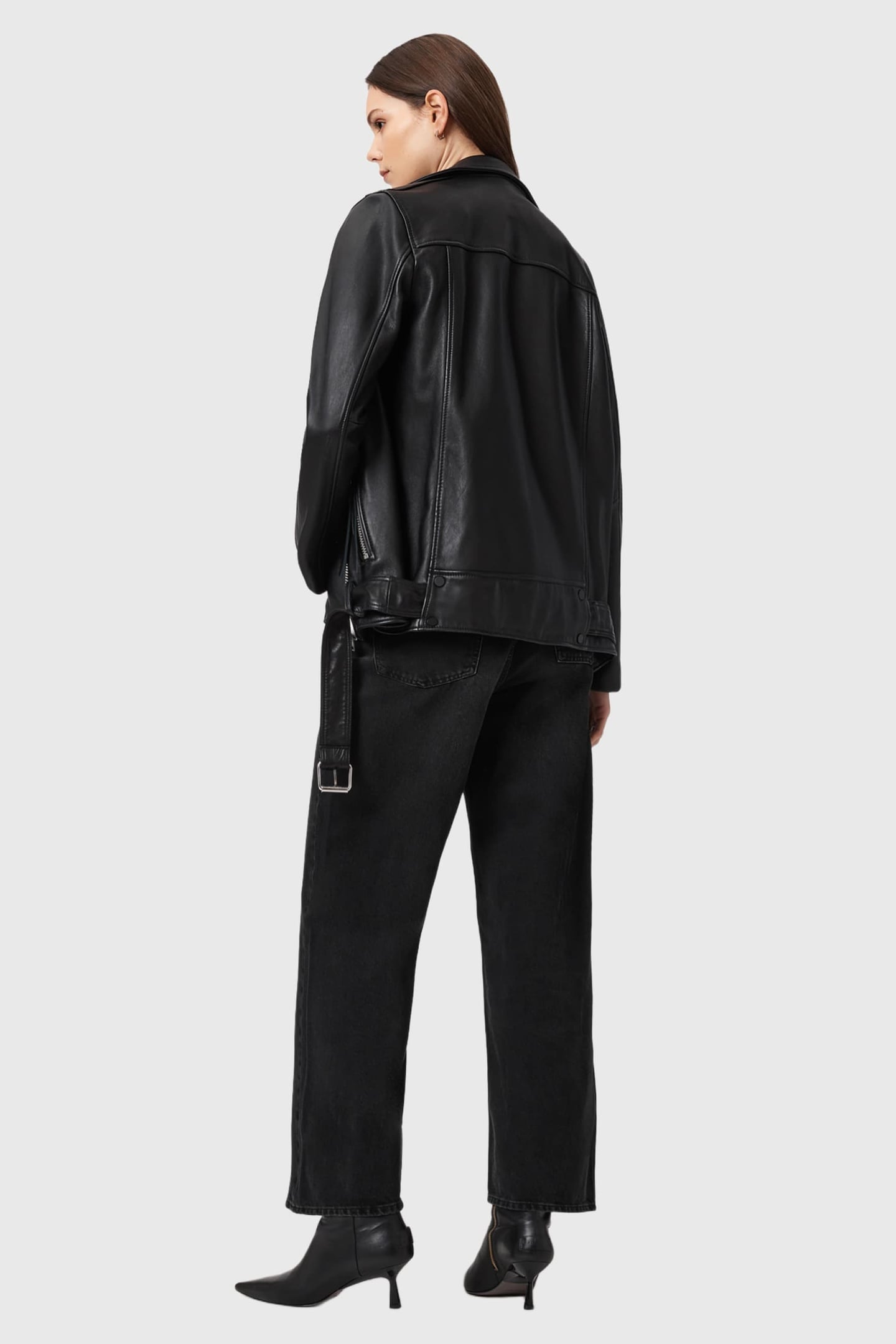 AKI CROSSOVER JEAN WASHED BLACK 4
