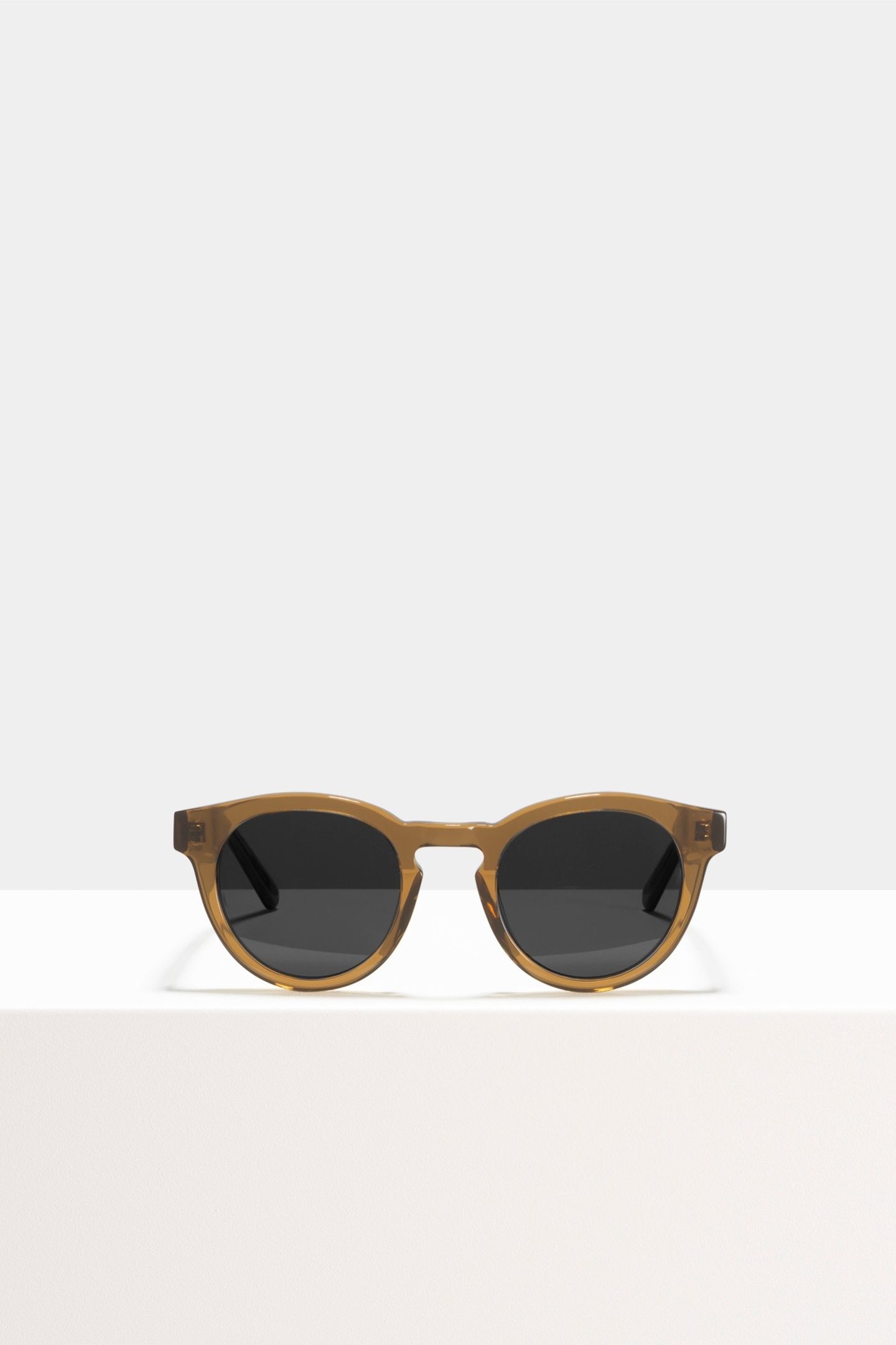 BYRON-GOLDEN-BROWN-V2-SUN 3