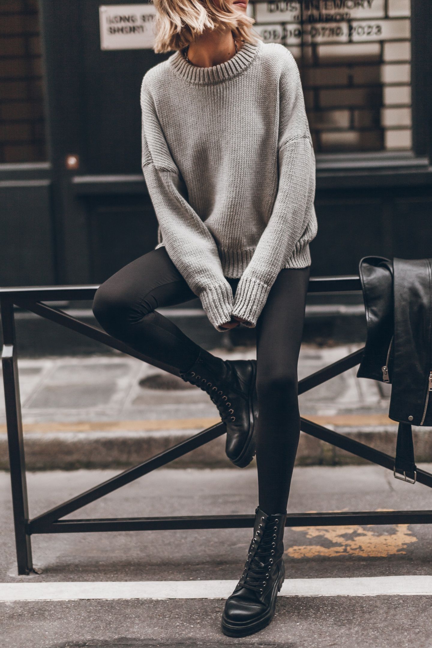 THE LIGHT FADED KNIT SWEATER 2