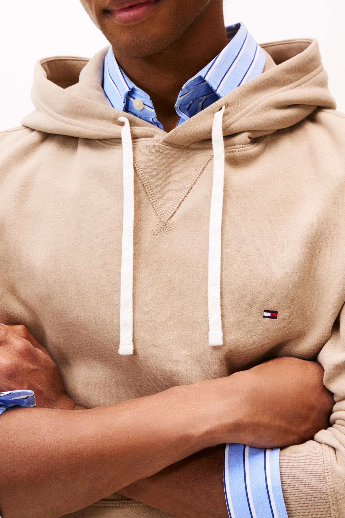 ESSENTIAL SEASONAL FLEECE COASTAL TAUPE 5