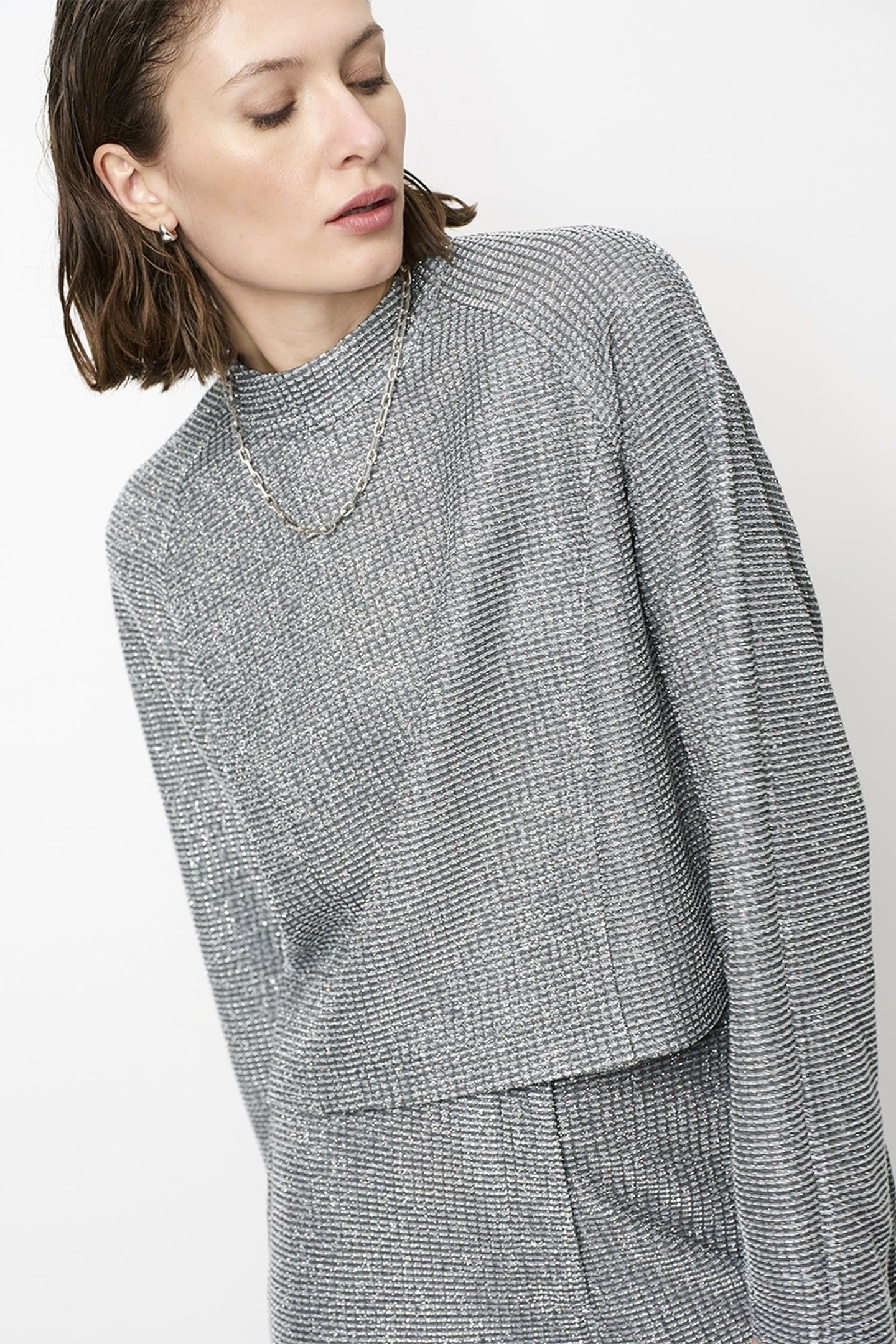 THEREL METALLIC CONSTRUCTED TOP SILVER 4