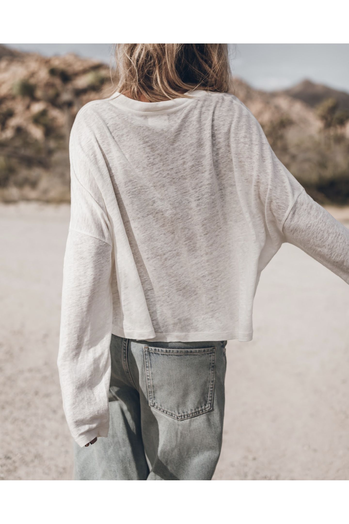THE LIGHT BLUE BAGGY JEANS 4
