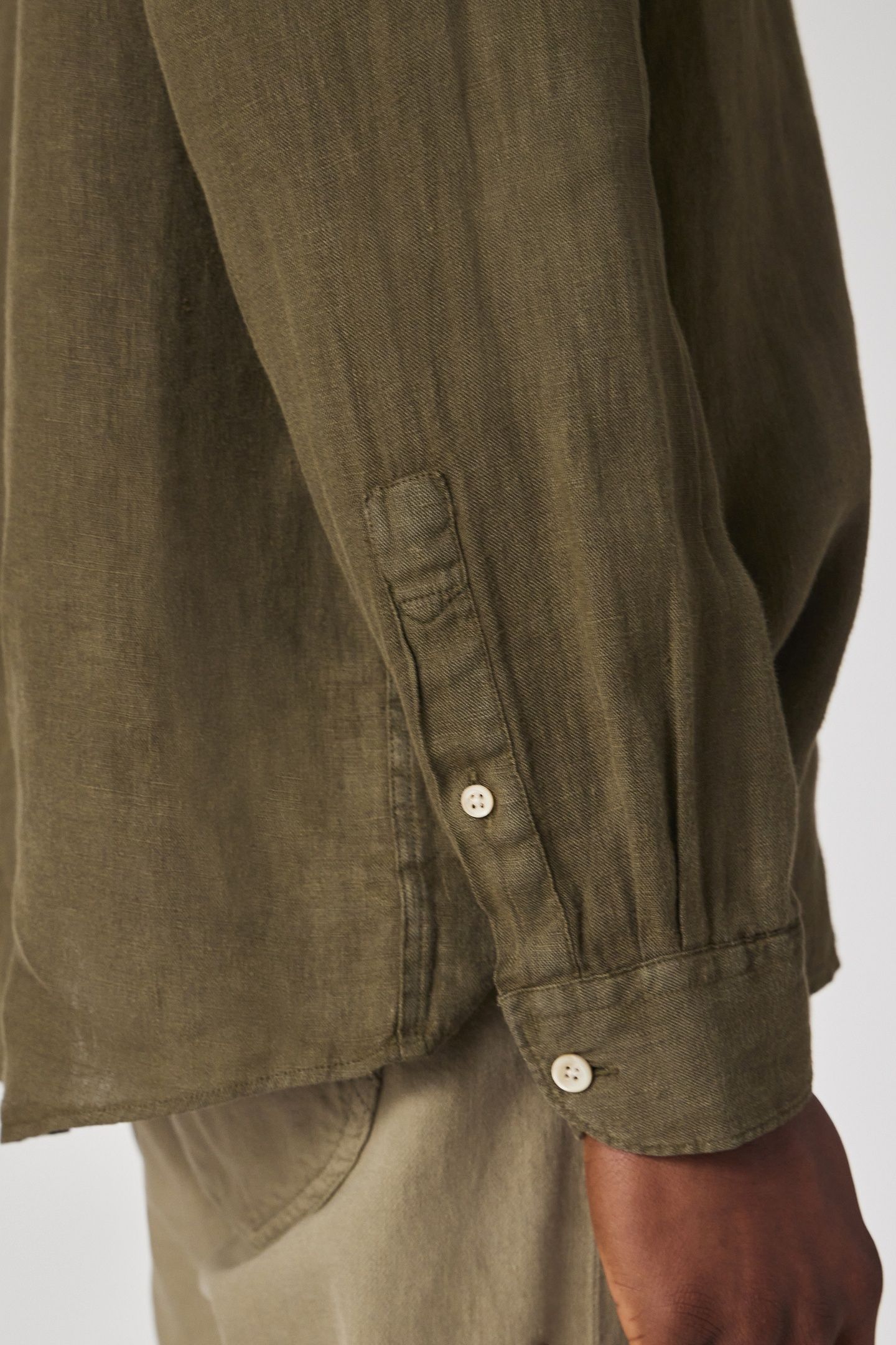 MENS LS REGULAR FIT SHIRT BD COL MILITARY GREEN 8