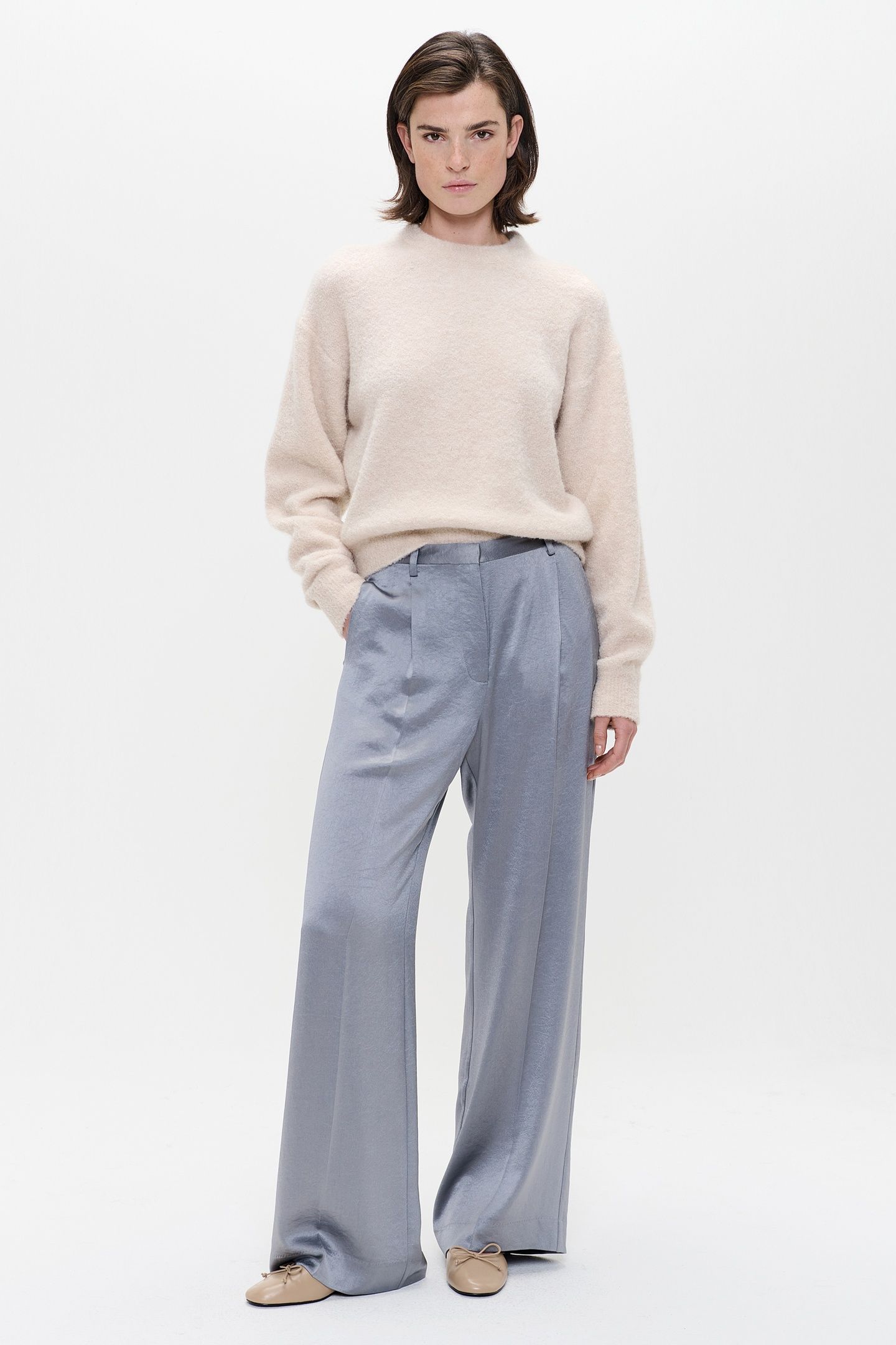CREW NECK WOOL BOUCLE PULLOVER ALMOND 1